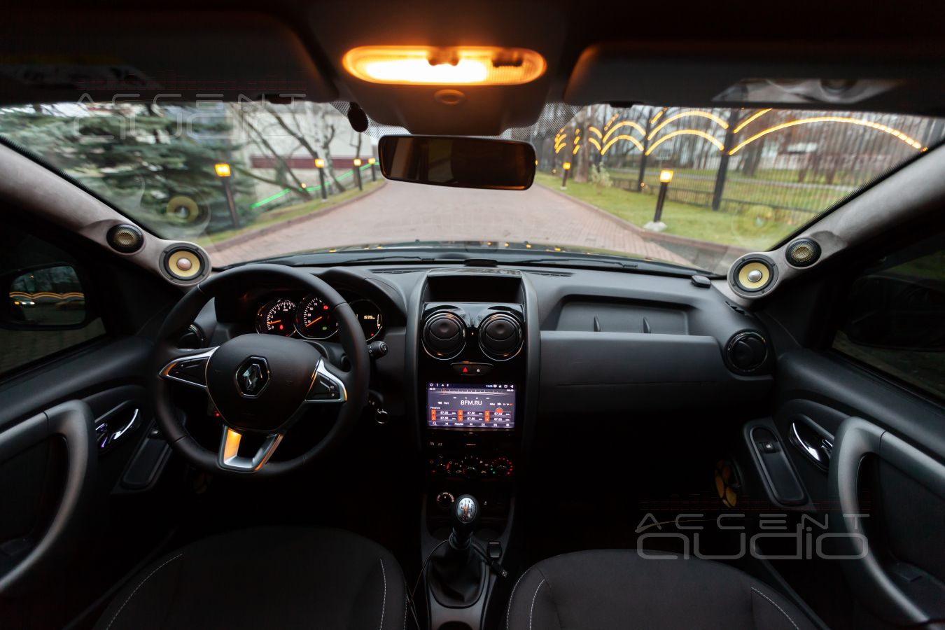 Подиумы для СЧ-ВЧ Focal KX в Renault Duster