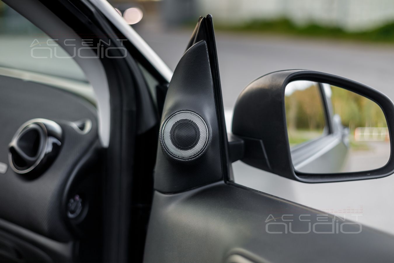 Новые твитеры Brax в Smart Fortwo: и для звука и для красоты