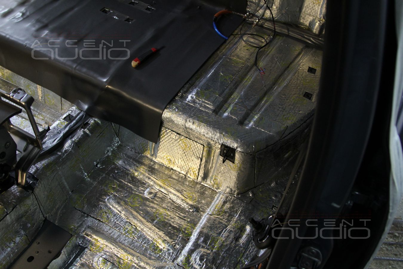 Шумоизоляция Volkswagen Amarok