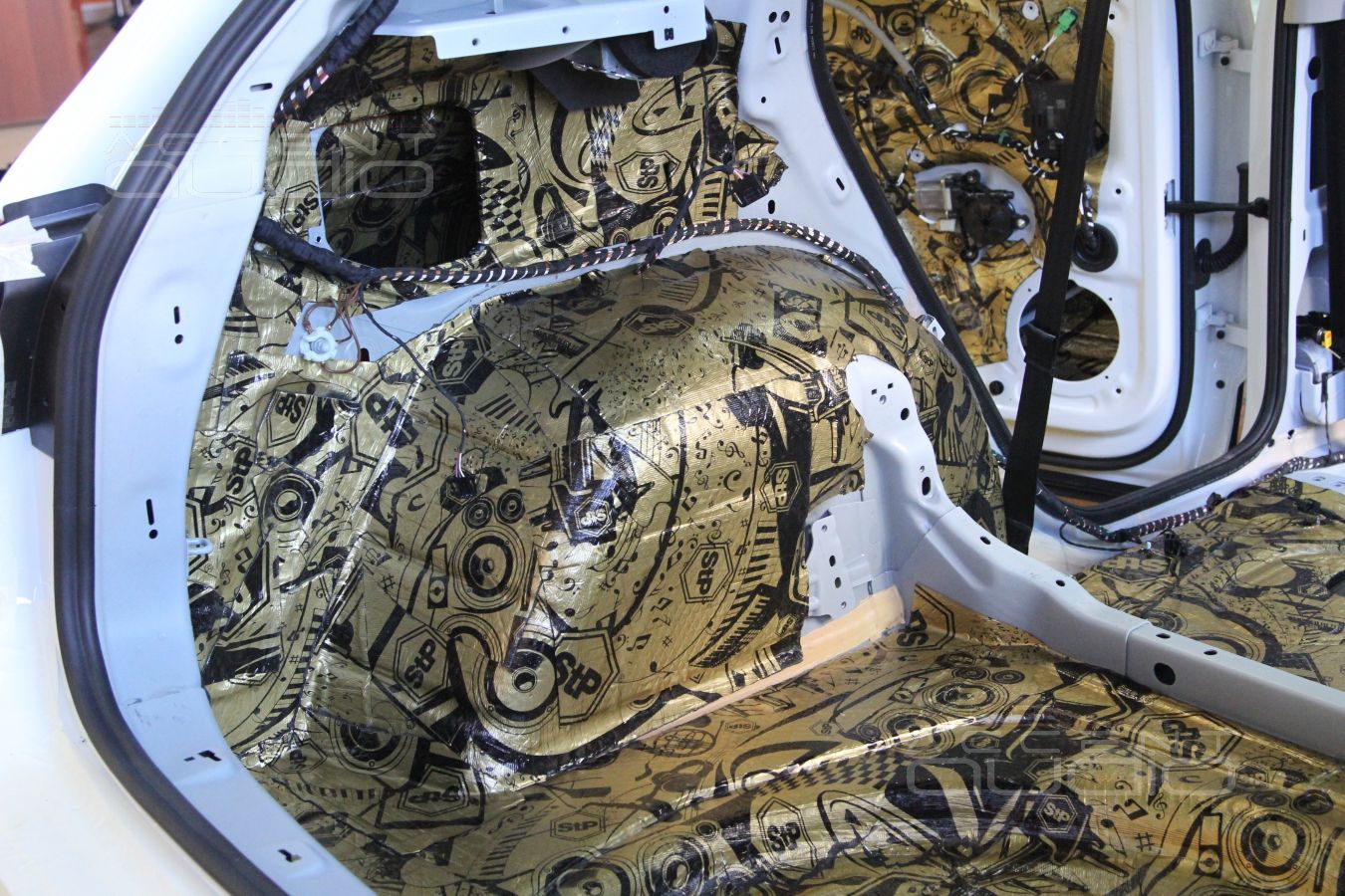 Шумоизоляция Volkswagen Tiguan 2017