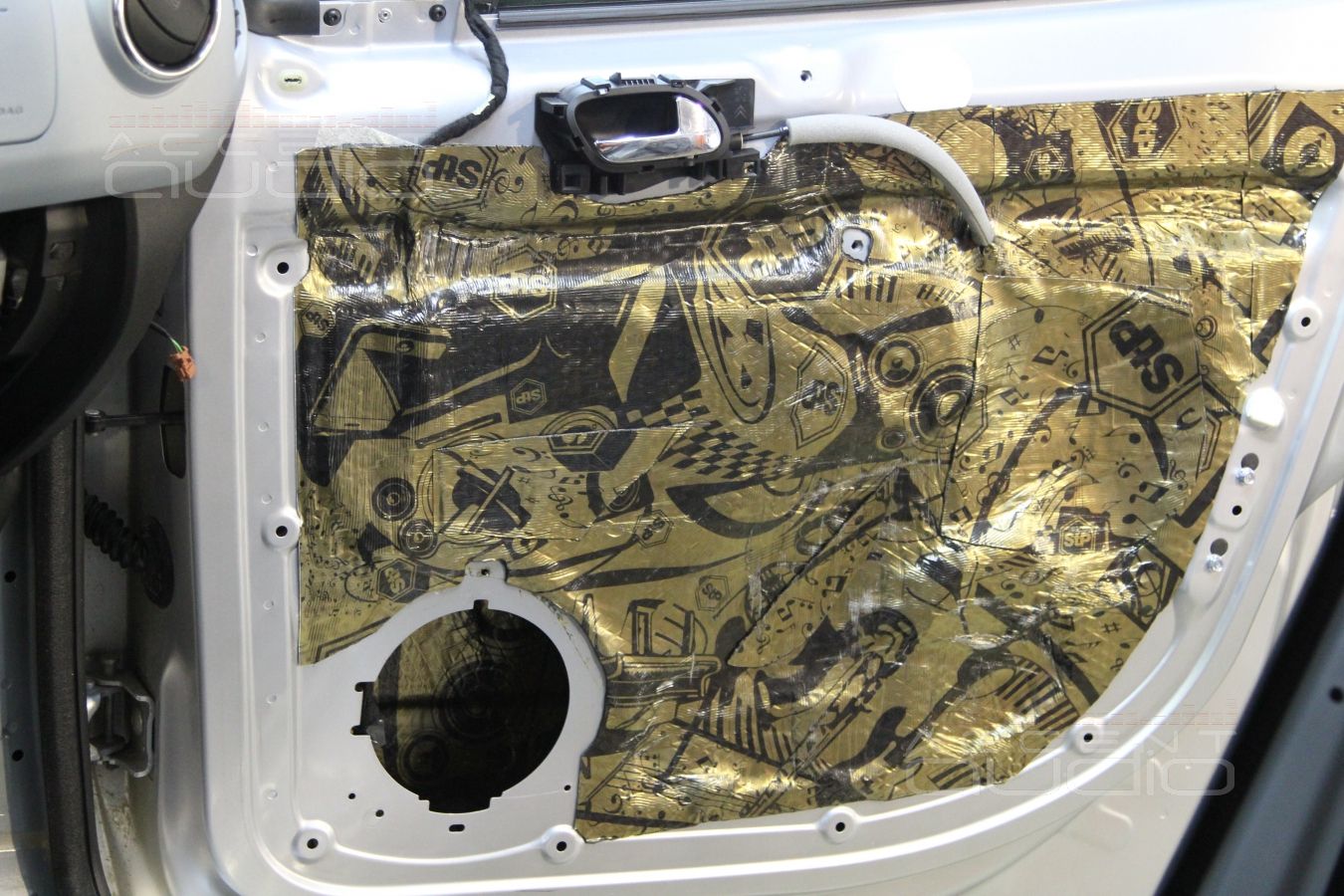 Citroen Berlingo теперь стал на класс выше: шумоизоляция и аудиосистема