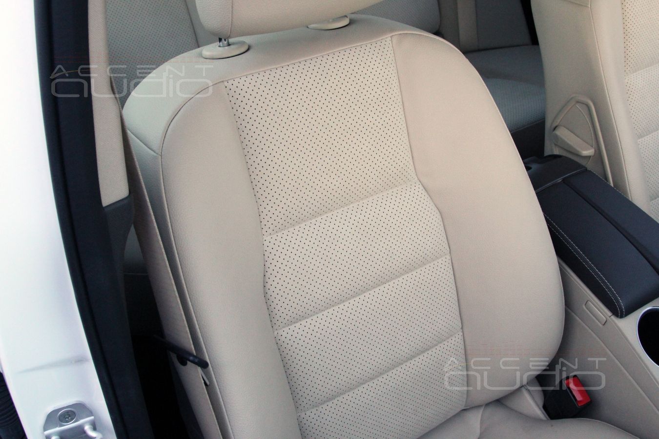 Бюджетный пошив салона Mercdes-Benz GLK