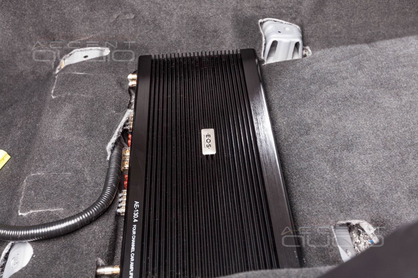 Мягкий и живой Hi-End усилитель E.O.S AE-130.4 в Subaru Forester