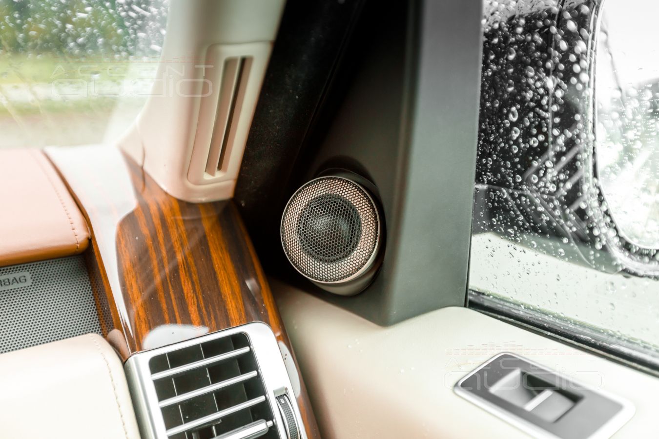 Твитеры BRAX ML1 в интерьере Range Rover Autobiography и их легкая установка