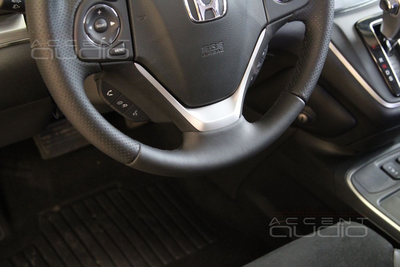 Перетяжка руля автомобиля. Как это выглядит.