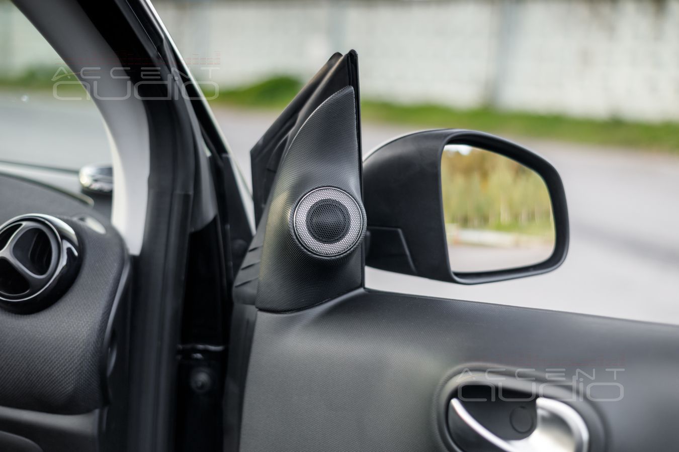 Новые твитеры Brax в Smart Fortwo: и для звука и для красоты