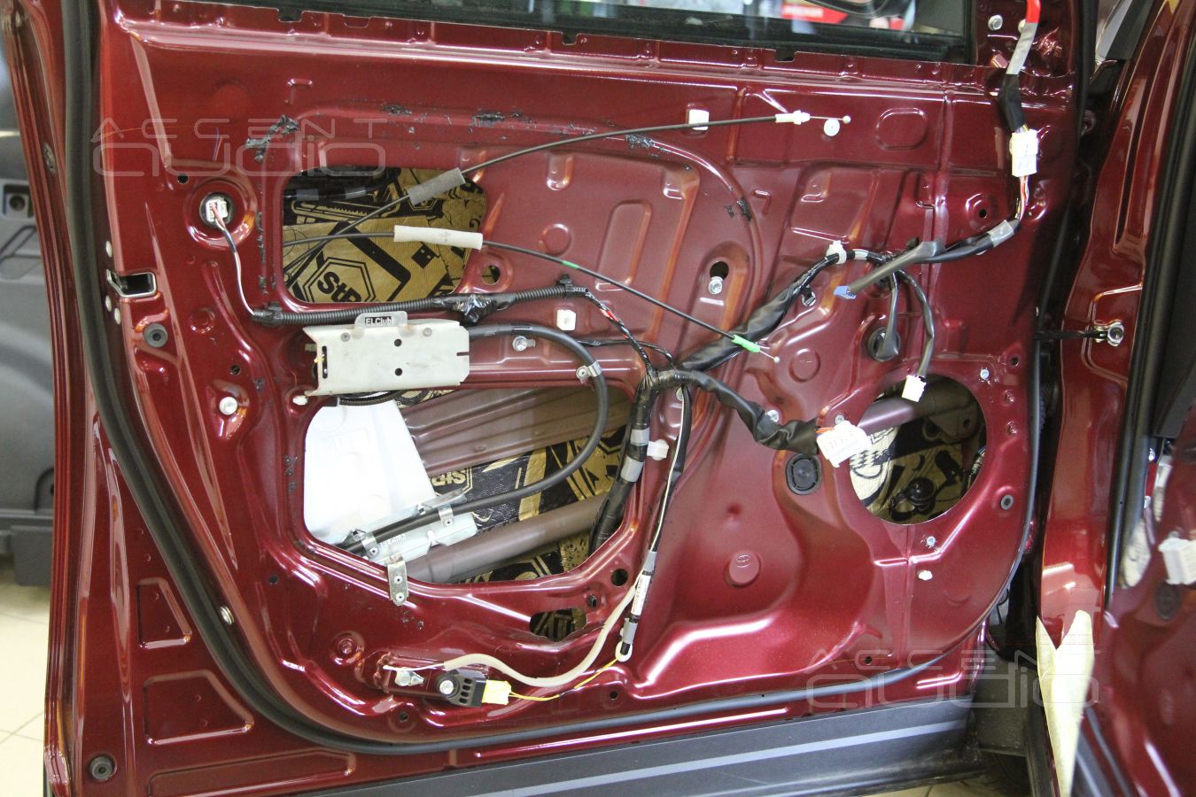 3D печать, установка фронтальной акустики и аудиоподготовка передних дверей Toyota Rav4 1. Виброизол