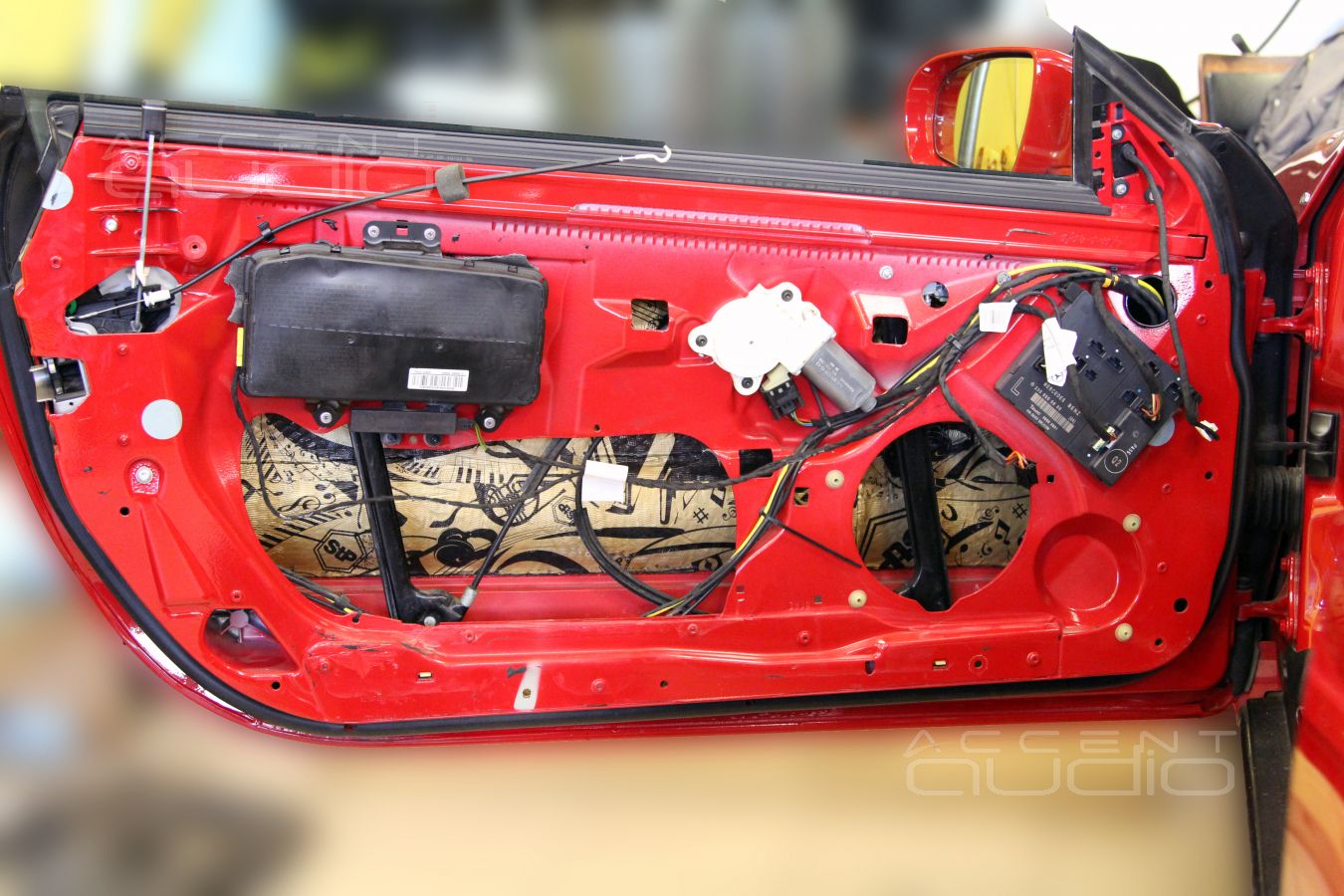 Выбор и установка акустики для Mercedes-Benz SL350