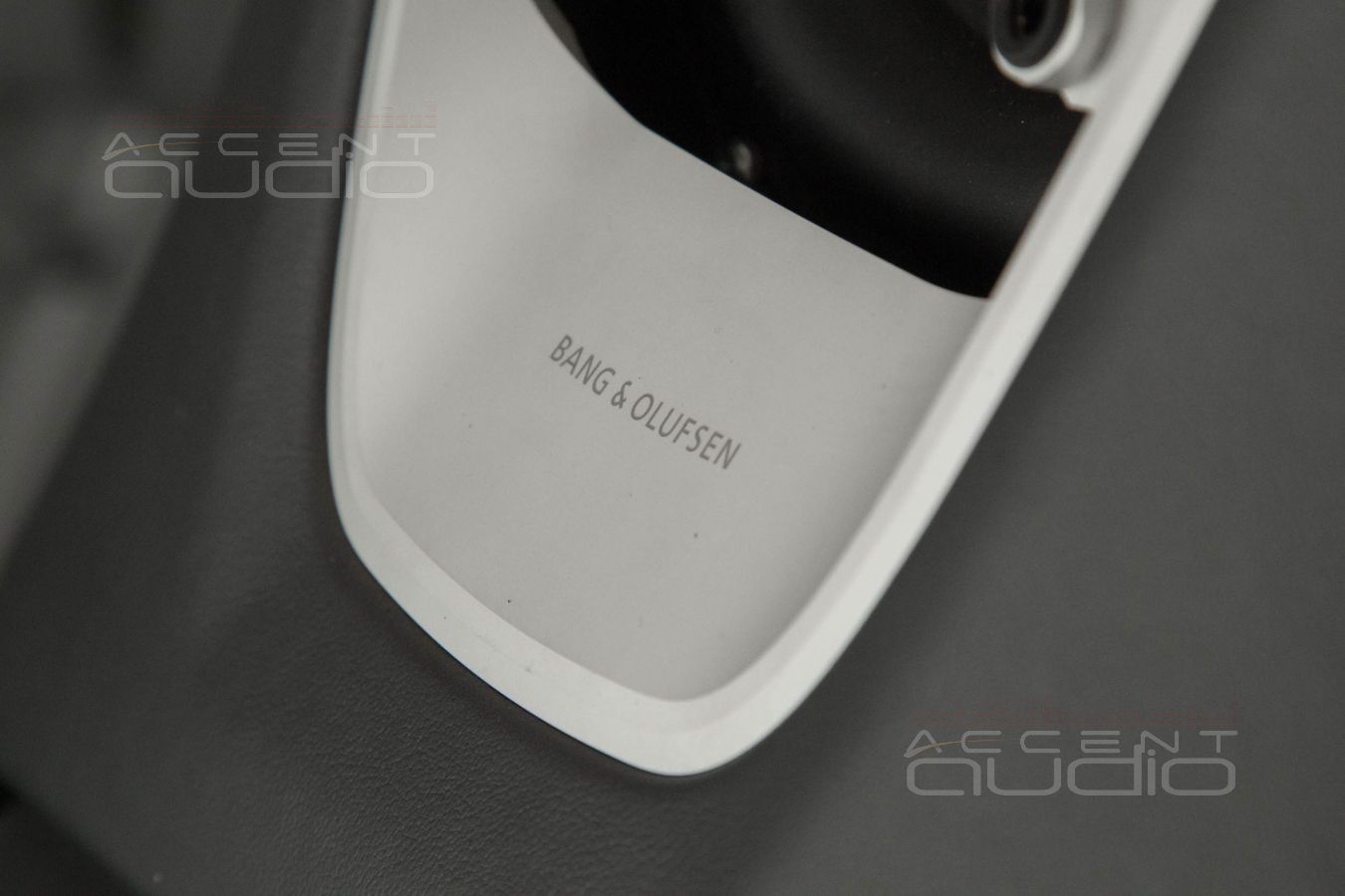 Модернизация сабвуфера в Aston Martin DBS: Eton Graphit 8 – хит сезона