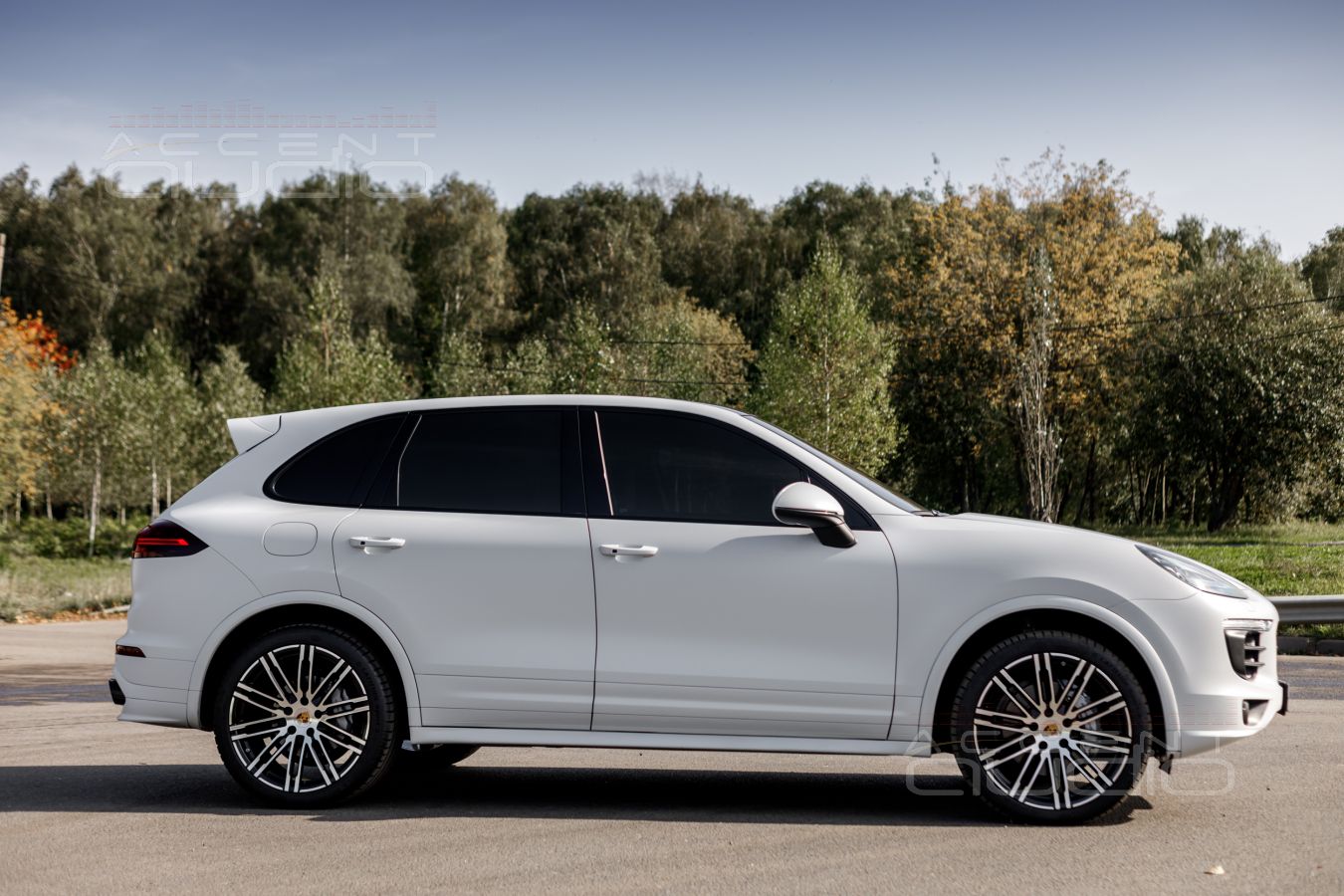 Hi-End на D классе в Porsche Cayenne: как это играет ?