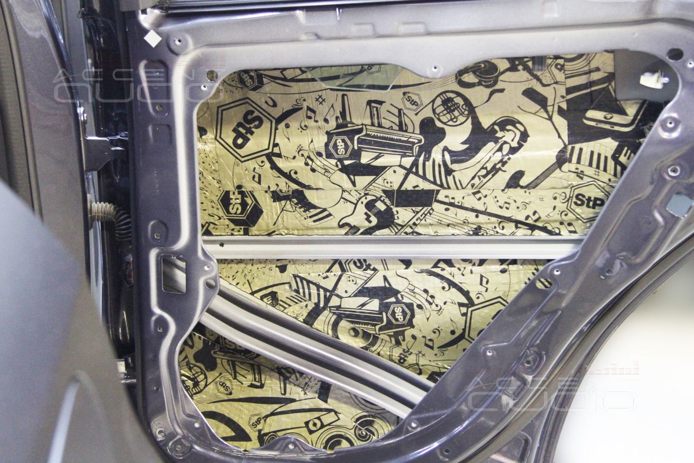 Шумоизоляция дверей Mercedes-Benz ML 2015