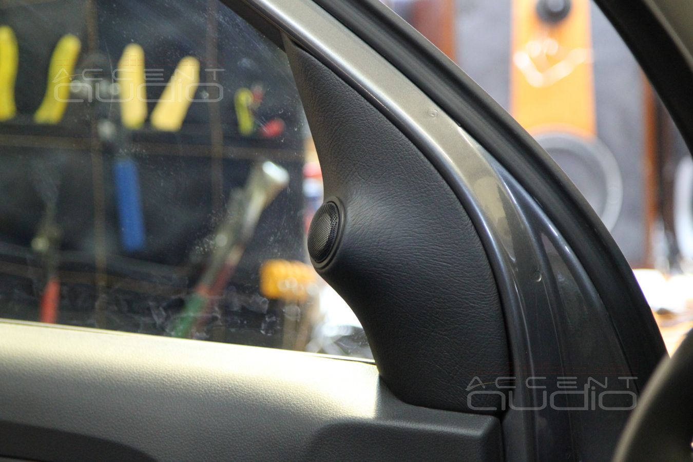 Акустика Eton RSE 160 в Volkswagen Amarok