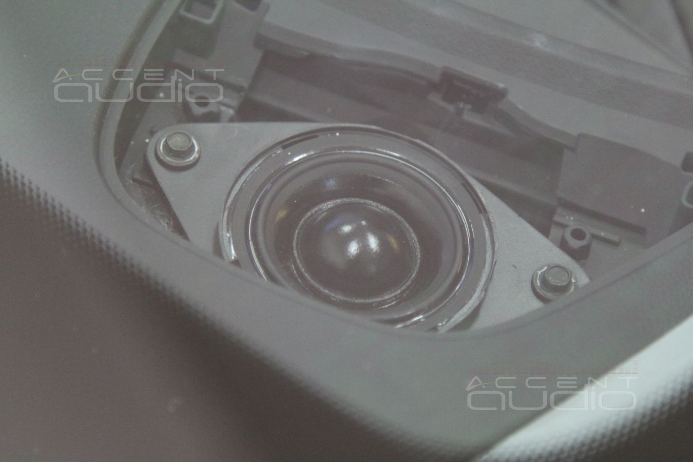 Фронтальная акустика в A6 2018-го