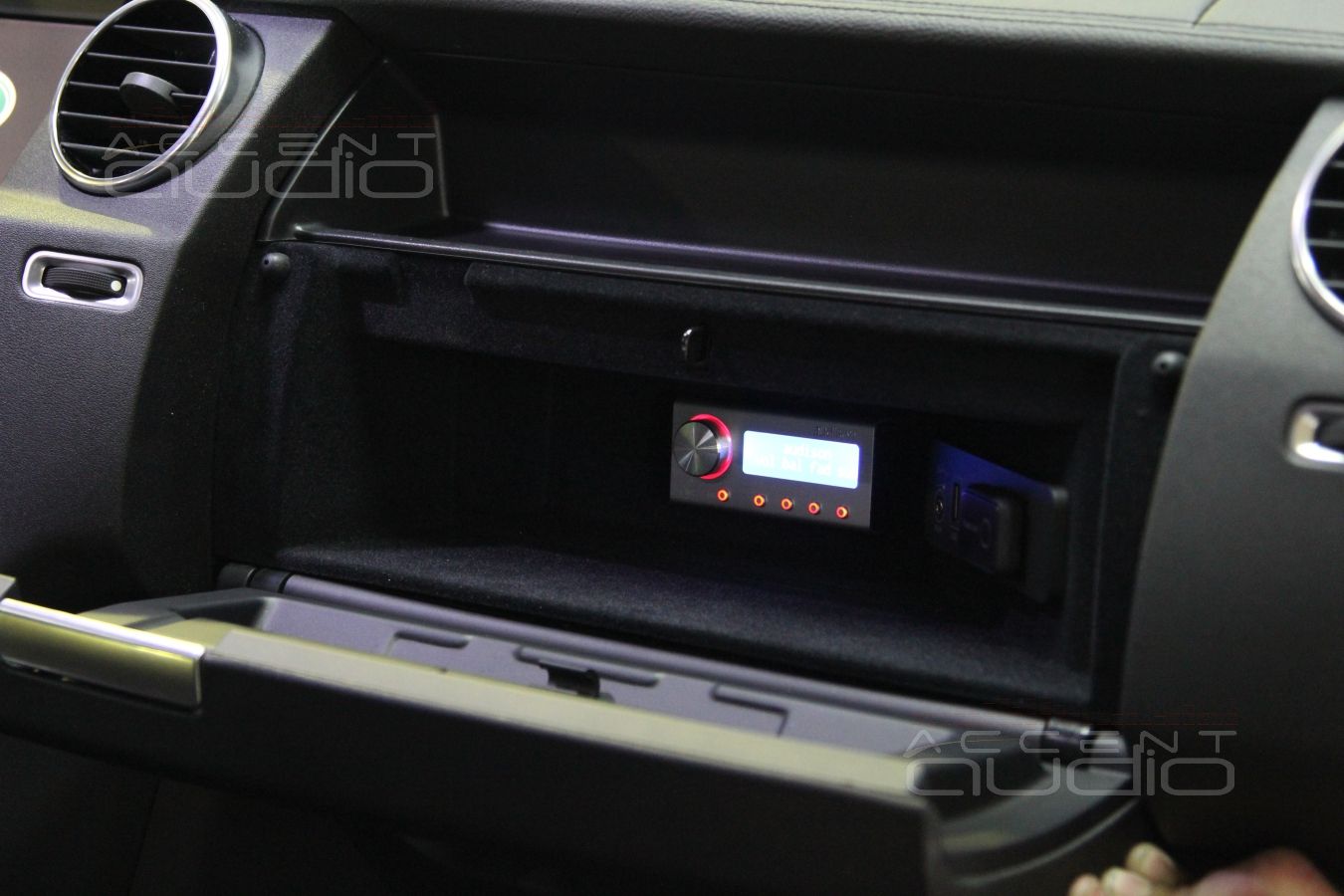 Новая аудиосистема Range Rover Discovery