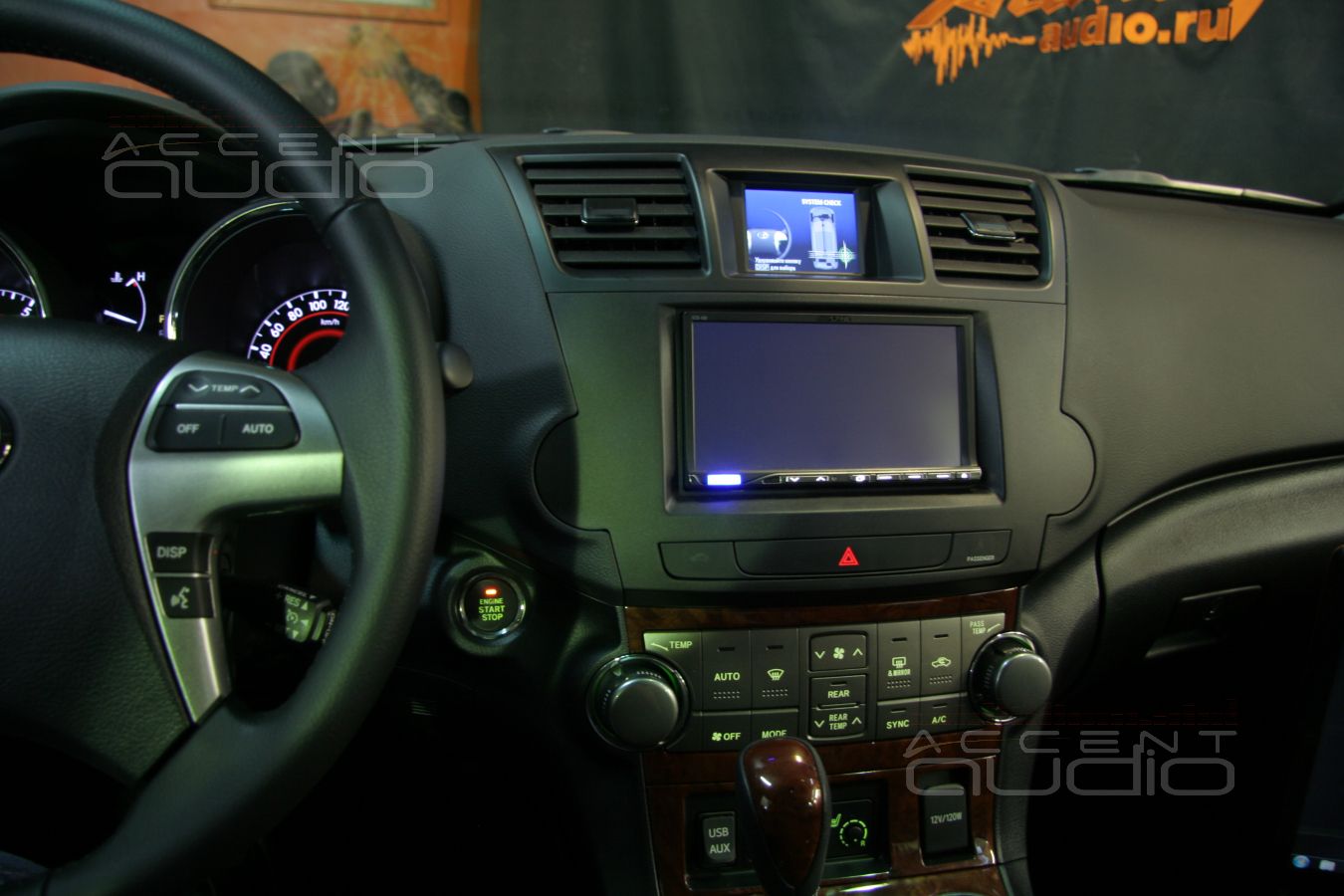 Замена магнитолы в новом Toyota Highlander