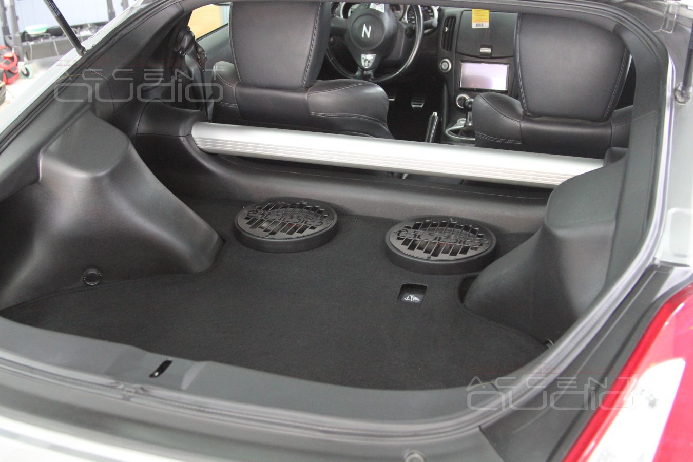 Изготовление и установка сдвоенного сабвуфера Alpine SWR 8D2 В Nissan 370Z