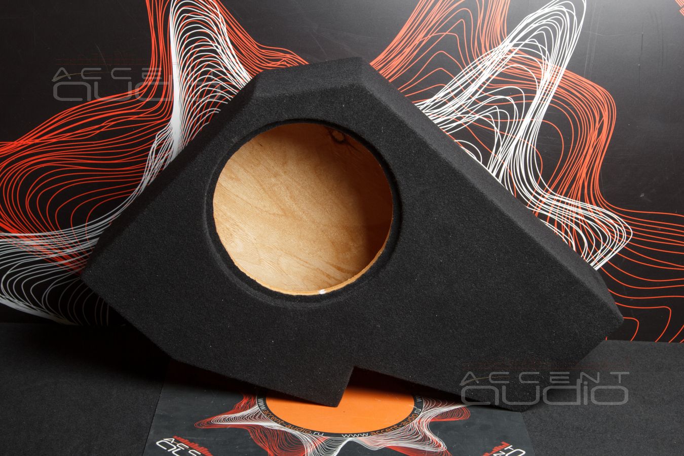 Самый музыкальный бас в Ranger Rover с сабвуфером Dego