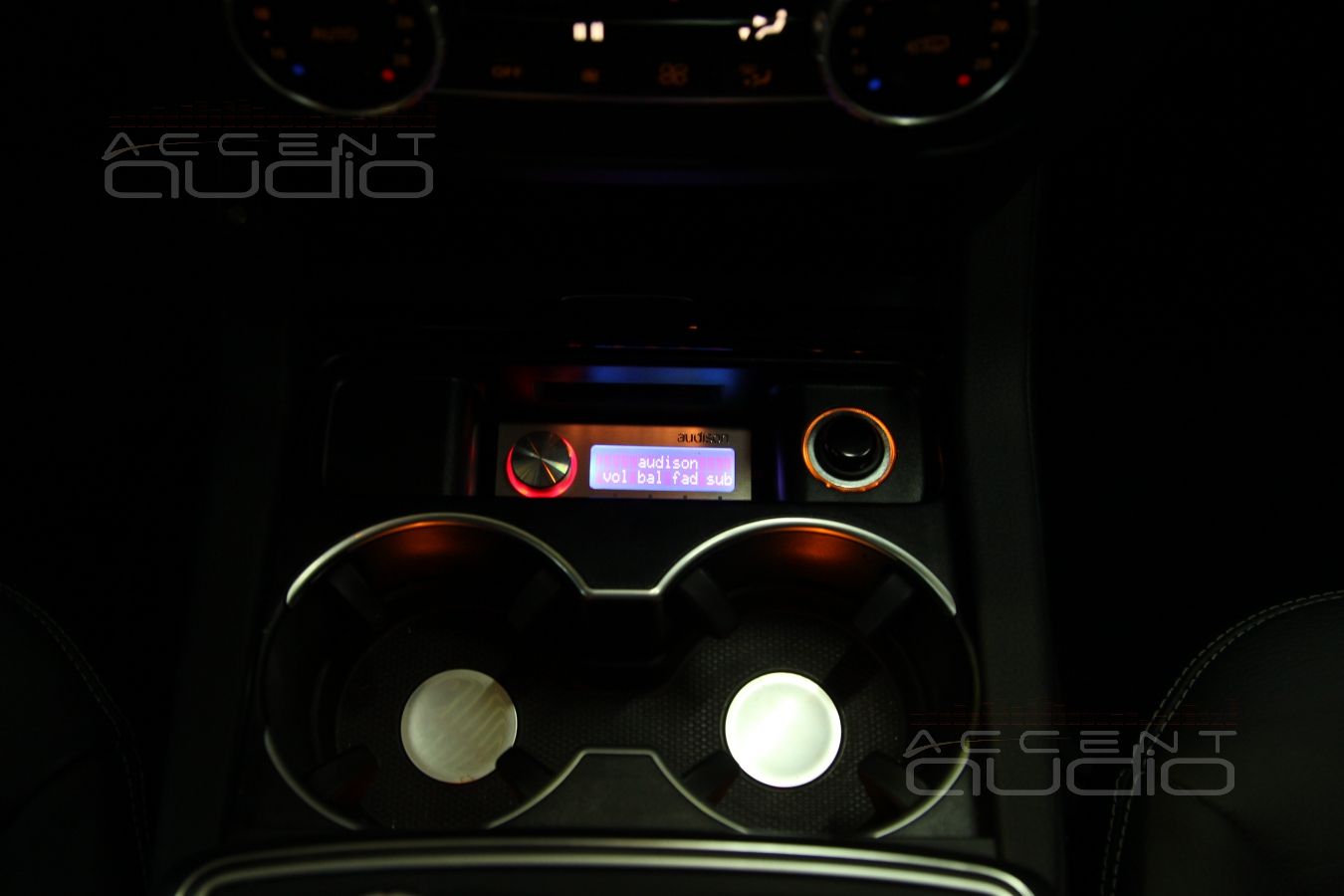 Управляющая панель Audison Bit Ten D в Mercedes-Benz GL