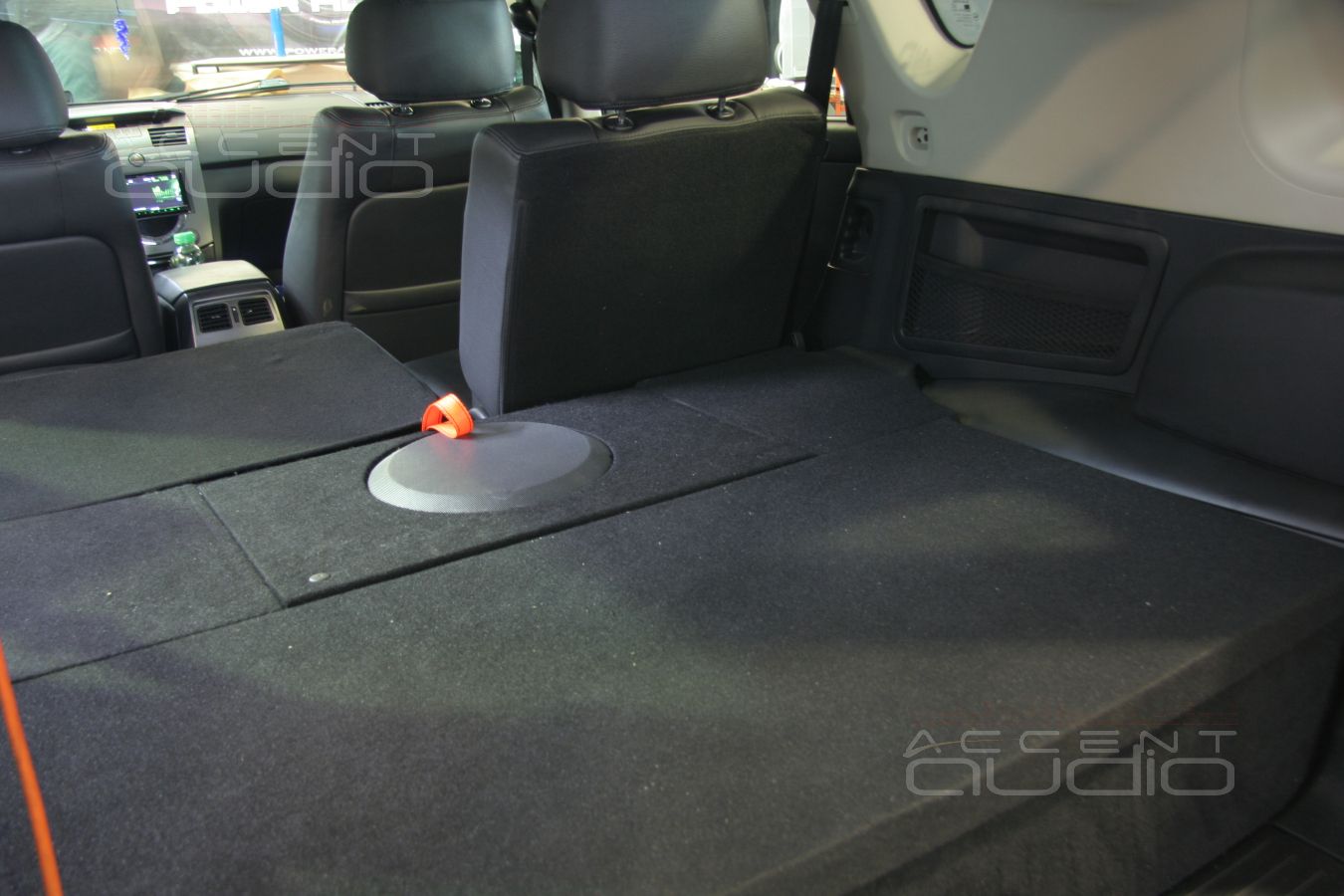 Сабвуфер-трансформер для SsangYong Rexton