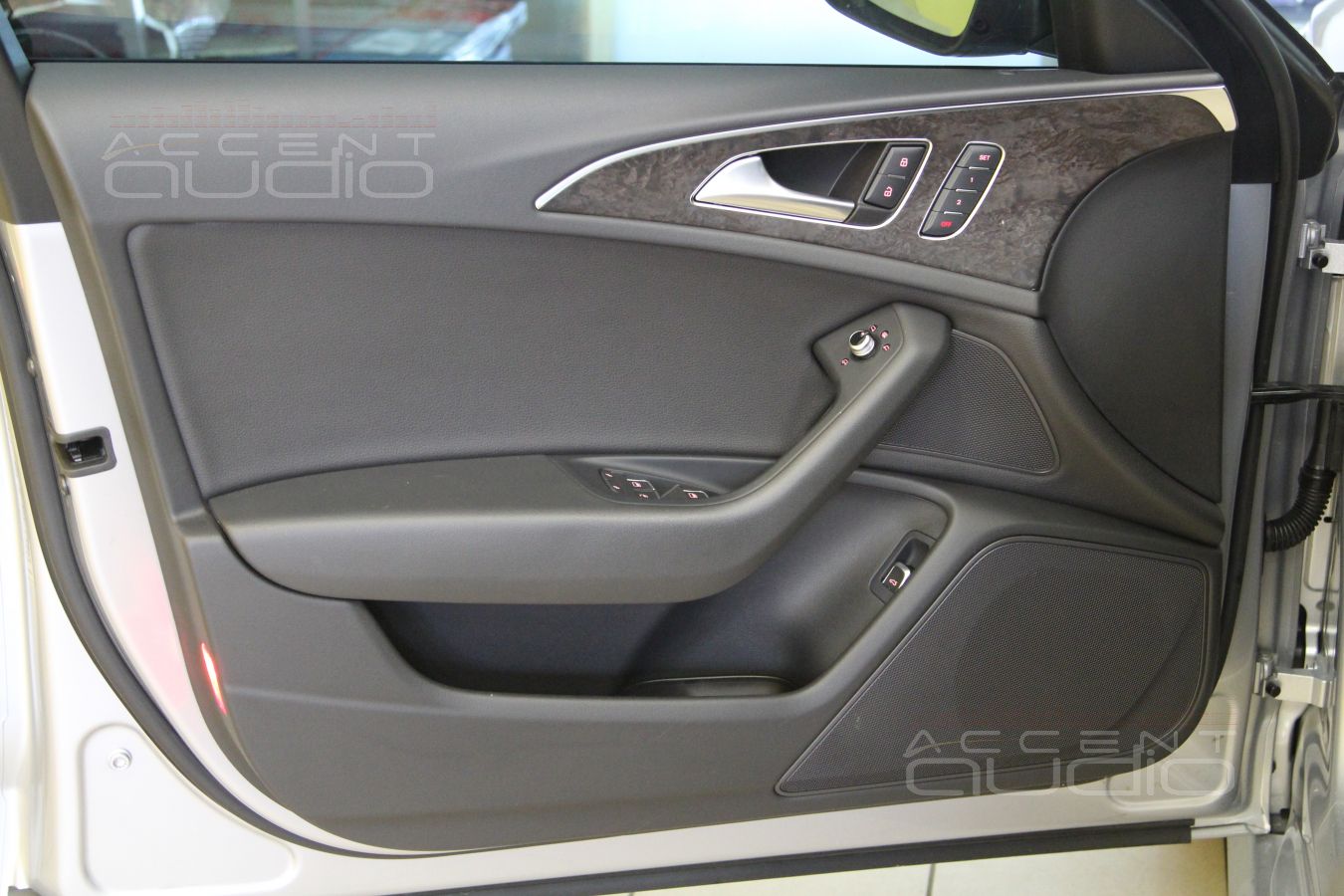 Фронтальная акустика в A6 2018-го