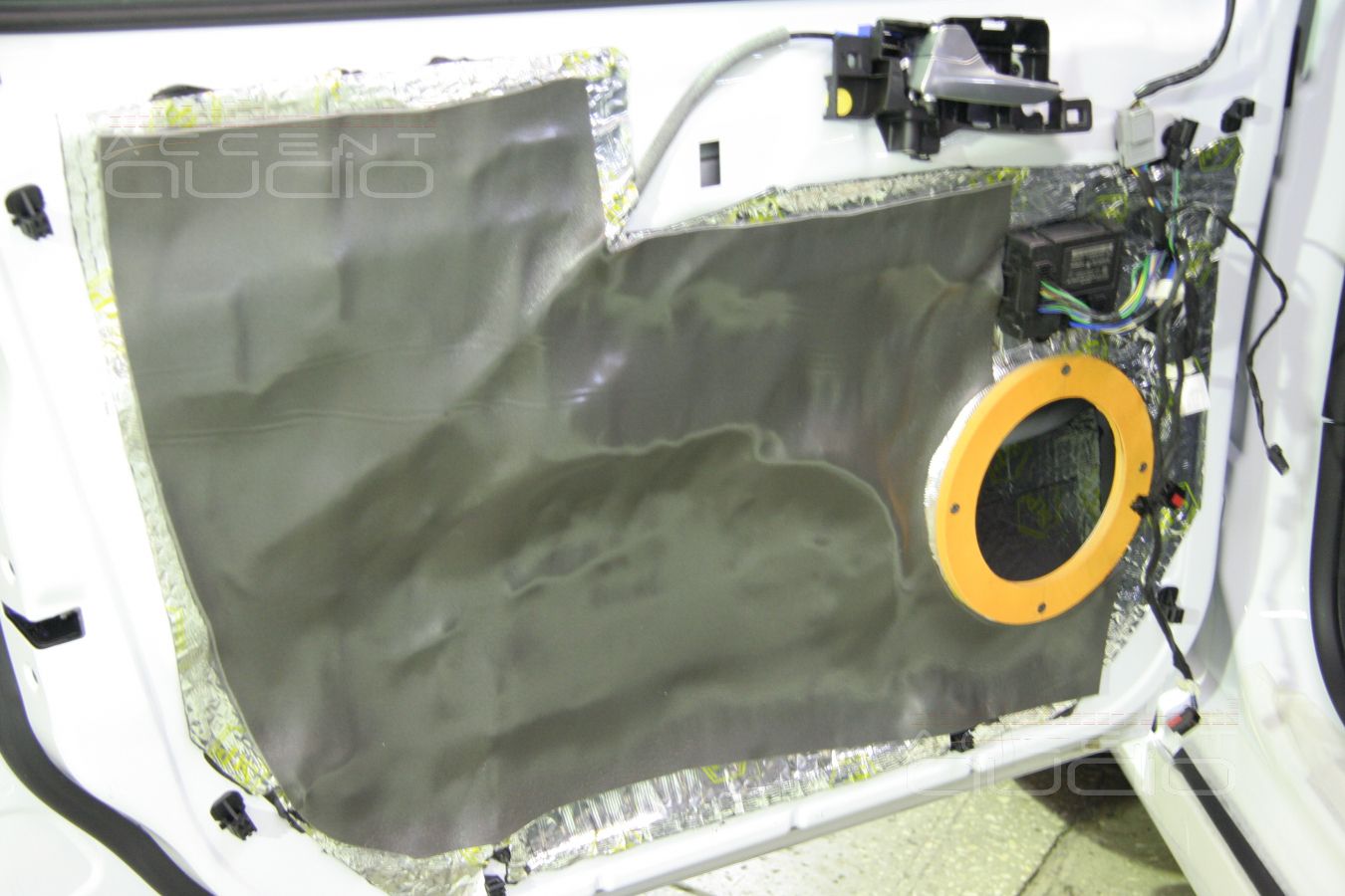 Шумоизоляция Ford Mondeo