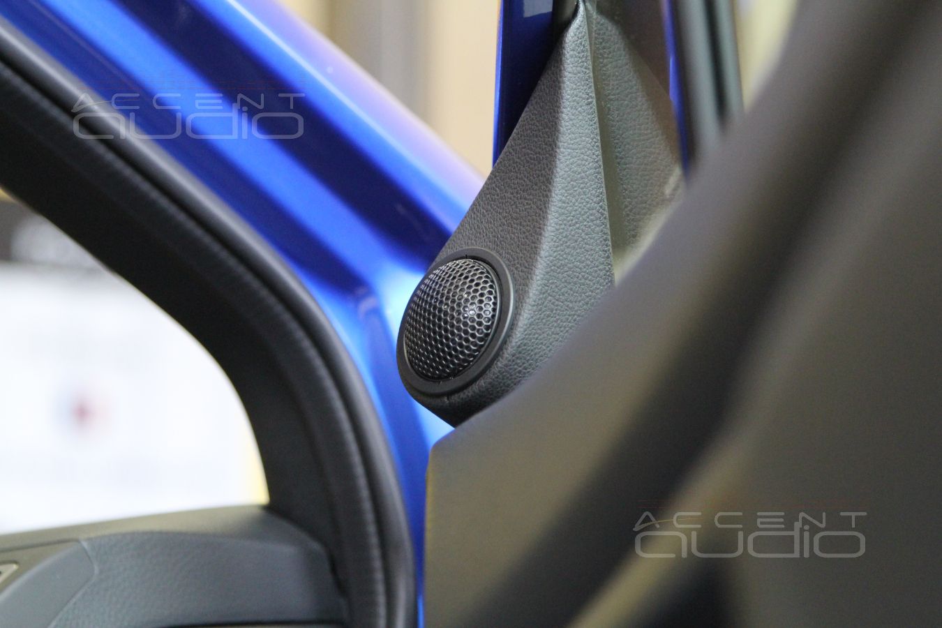 Куда установить твитеры в Subaru WRX ?