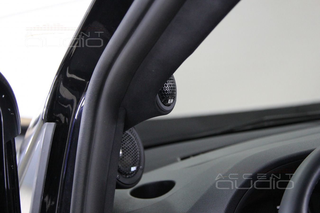 Состав аудиосистемы и установка акустики Blam