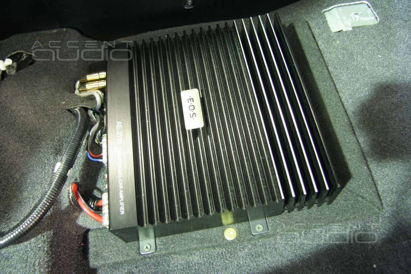 Продуманная интеграция: встроенный сабвуфер, аудиоподготовка, ивертор в Toyota Highlander