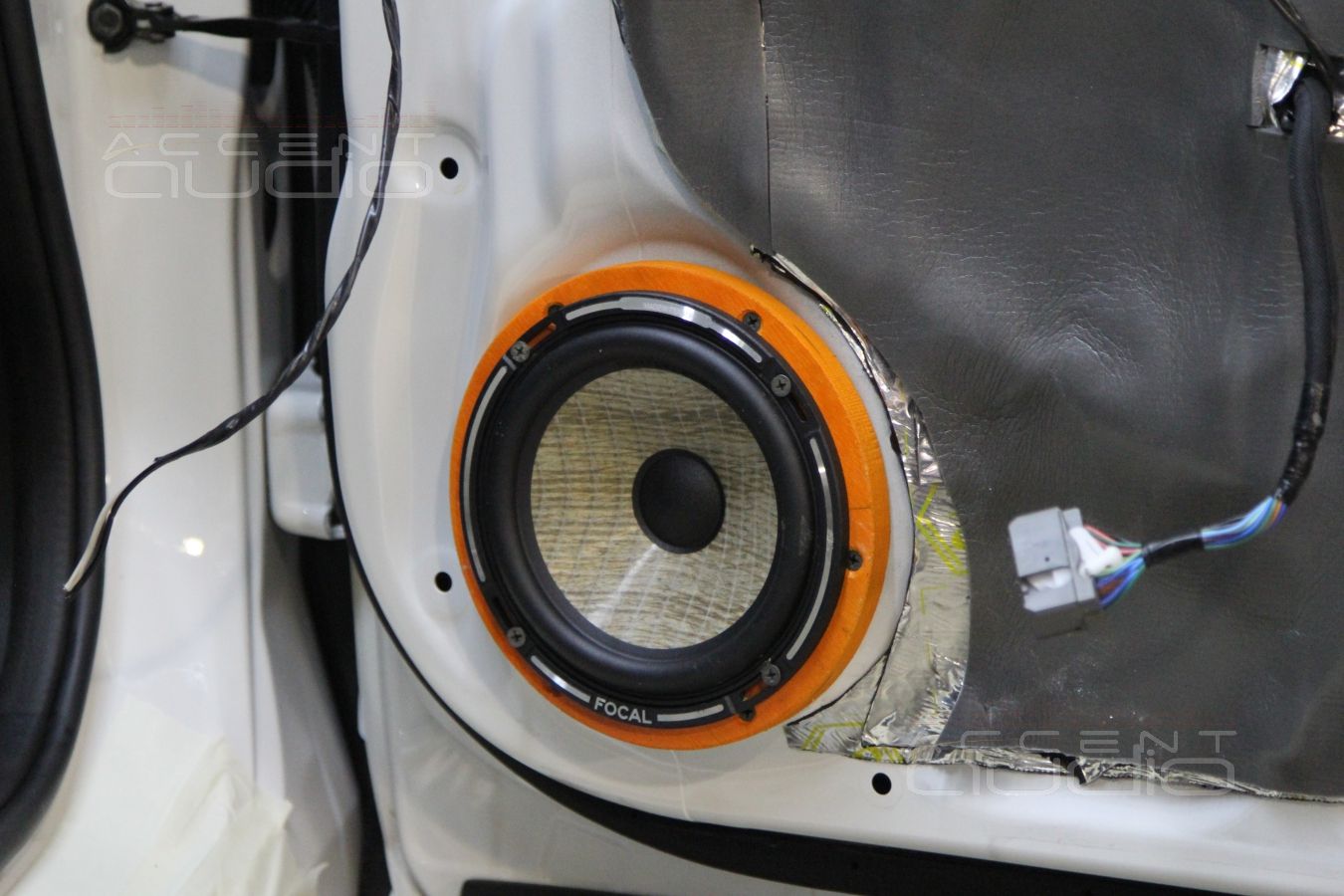 Установка акустики в Honda Accord 9