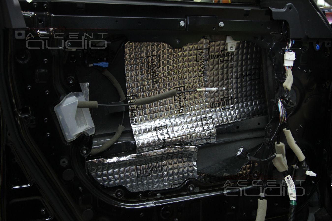 Мощный и красивый звук для Infiniti FX: дайте два !