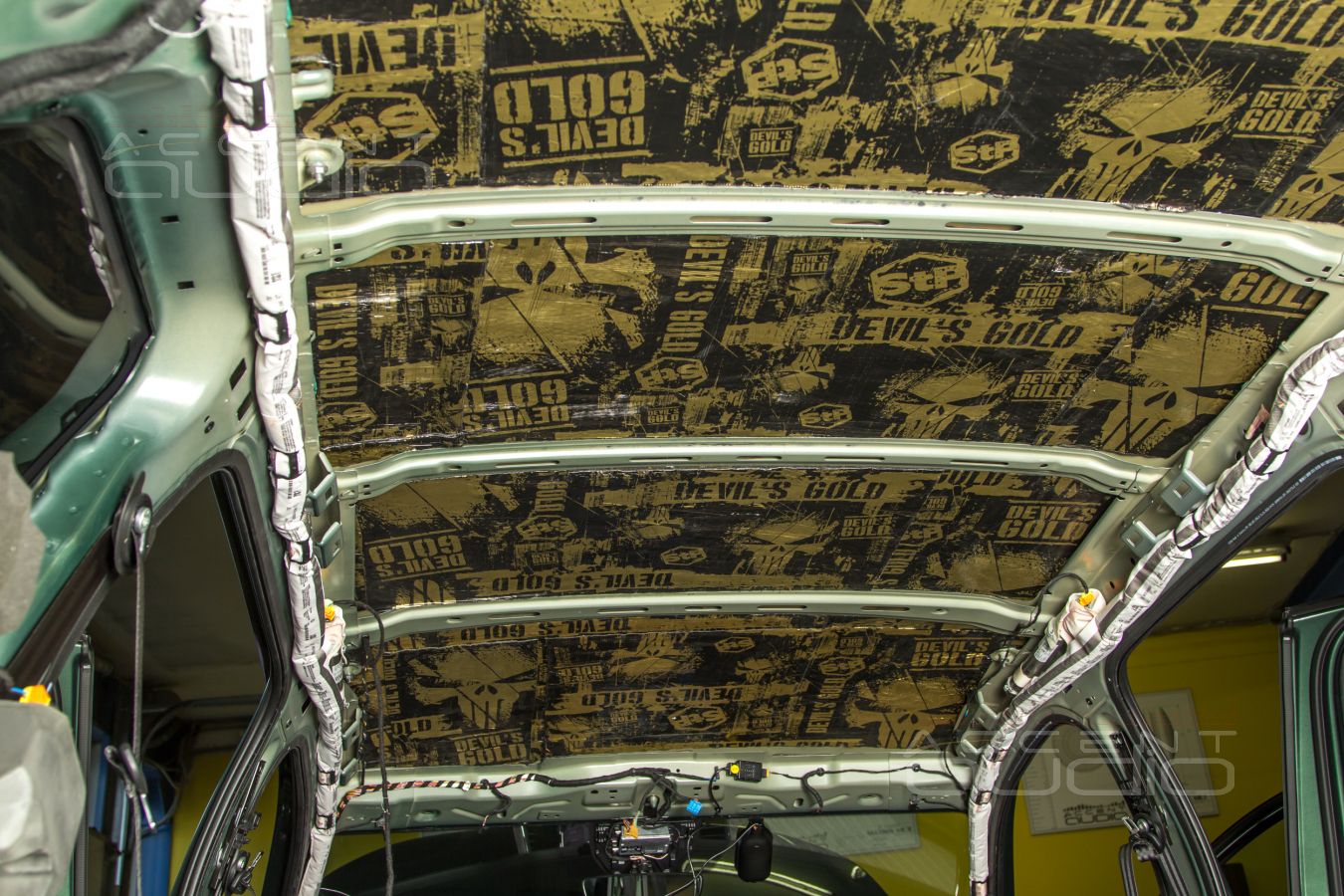 Шумоизоляция Skoda Kodiaq новыми материалами STP AEROCELL