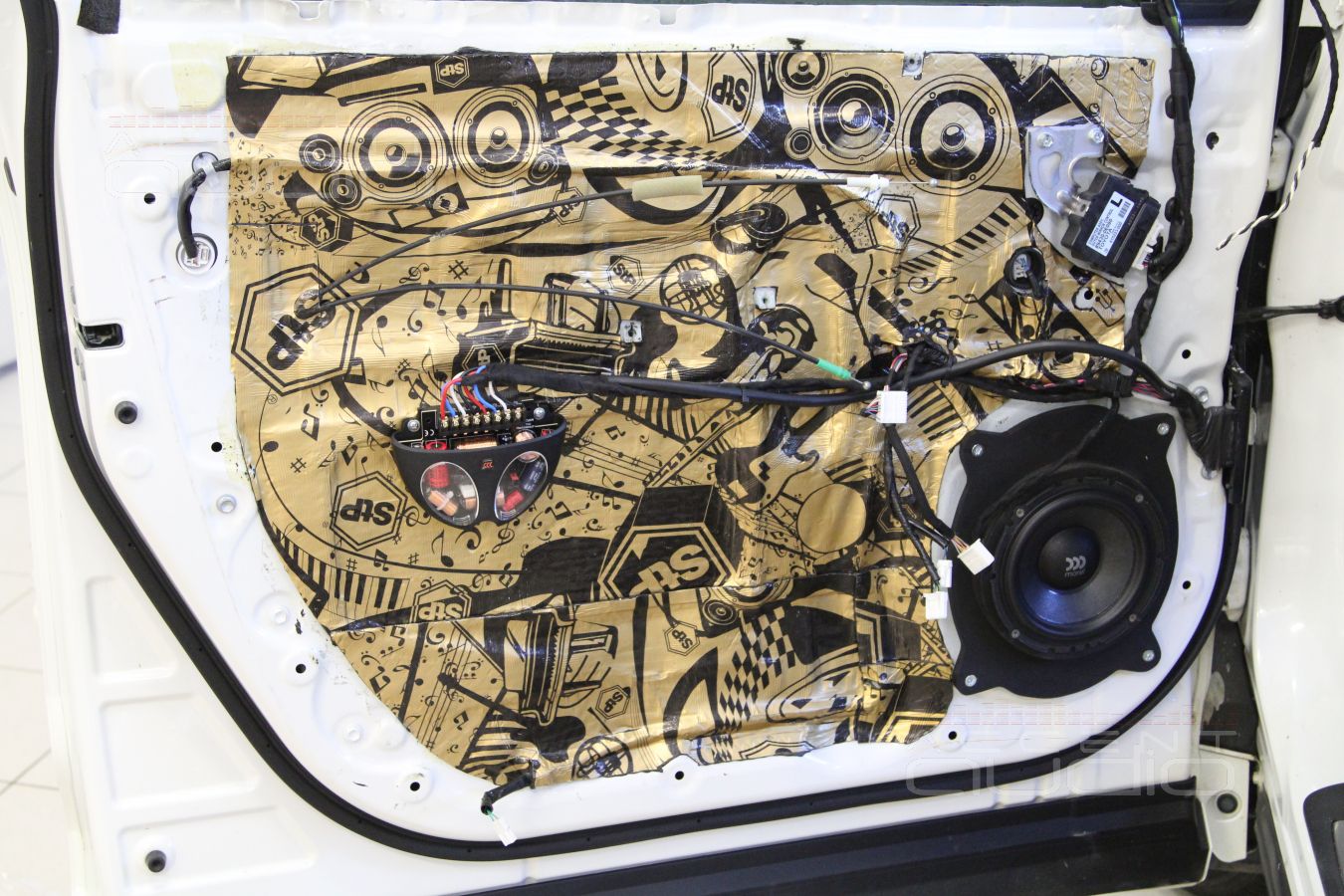 Выбор и установка акустики для Pioneer AVH-Z5000B