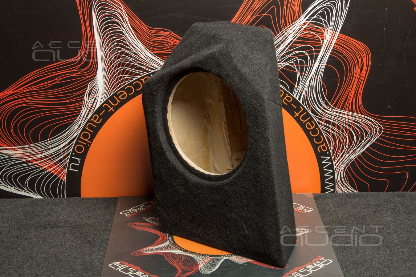 Интеграция сабвуфера-стелс в Exeed – не видно, но слышно !