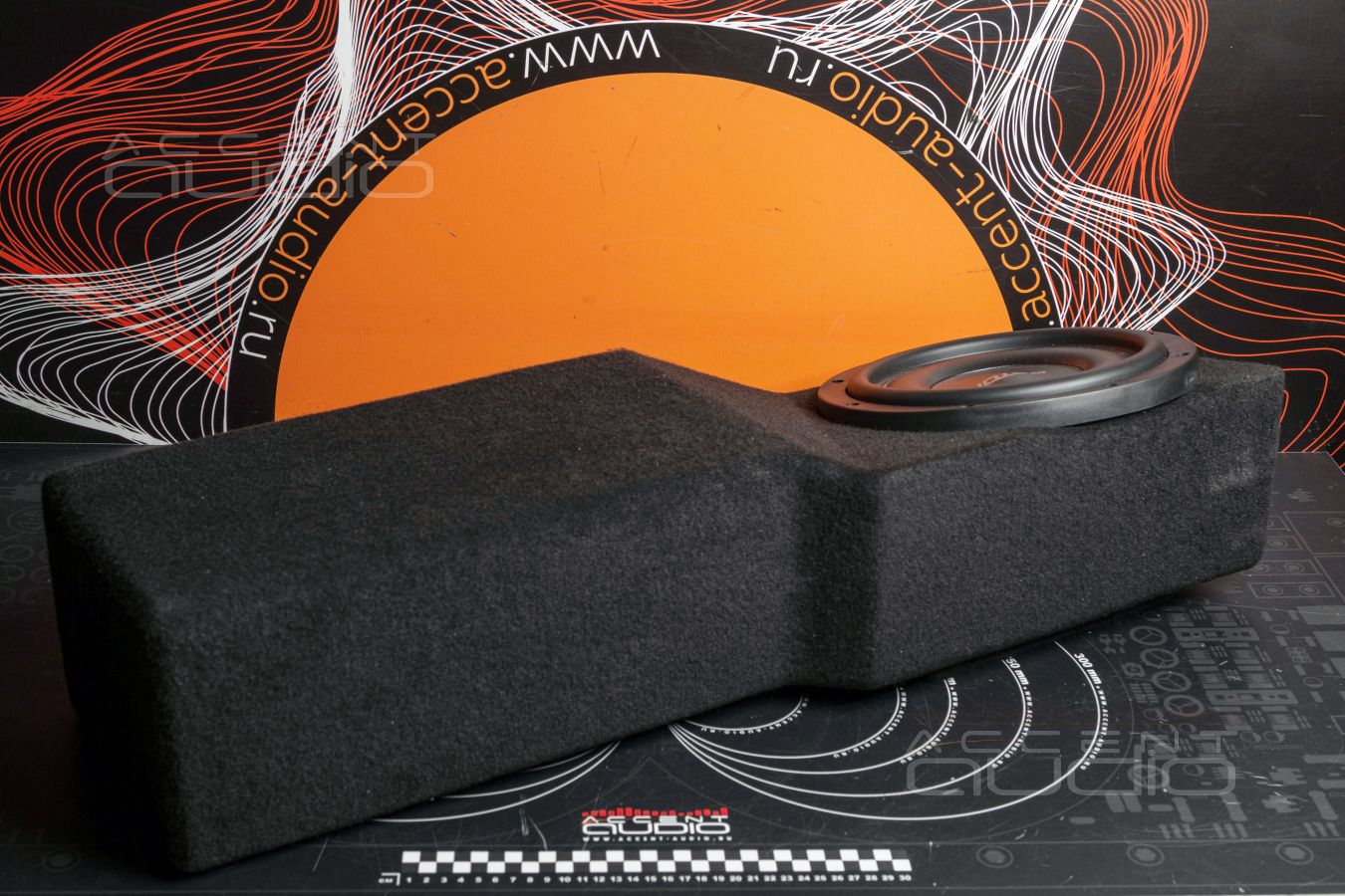 Абсолютная интеграция: злой сабвуфер-невидимка Eton MW 10 FLAT для Jetour T2