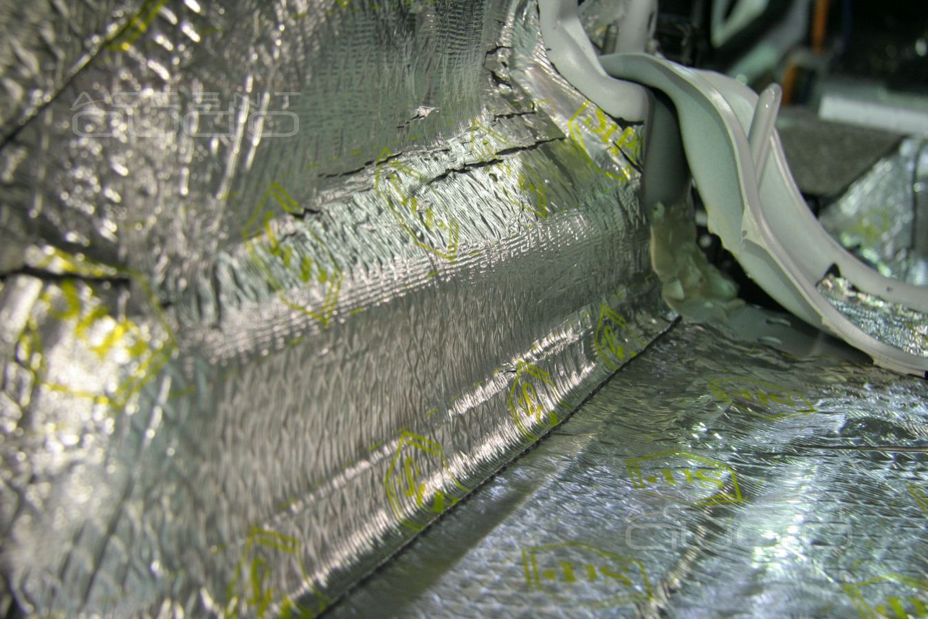 Шумоизоляция Ford Mondeo