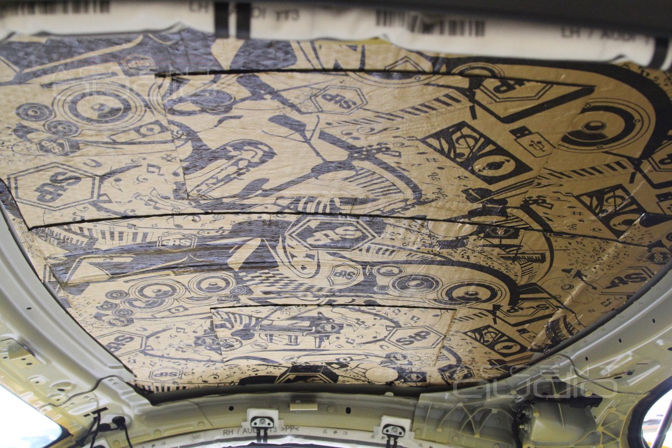 Шумо-виброизоляция кузова Audi TT