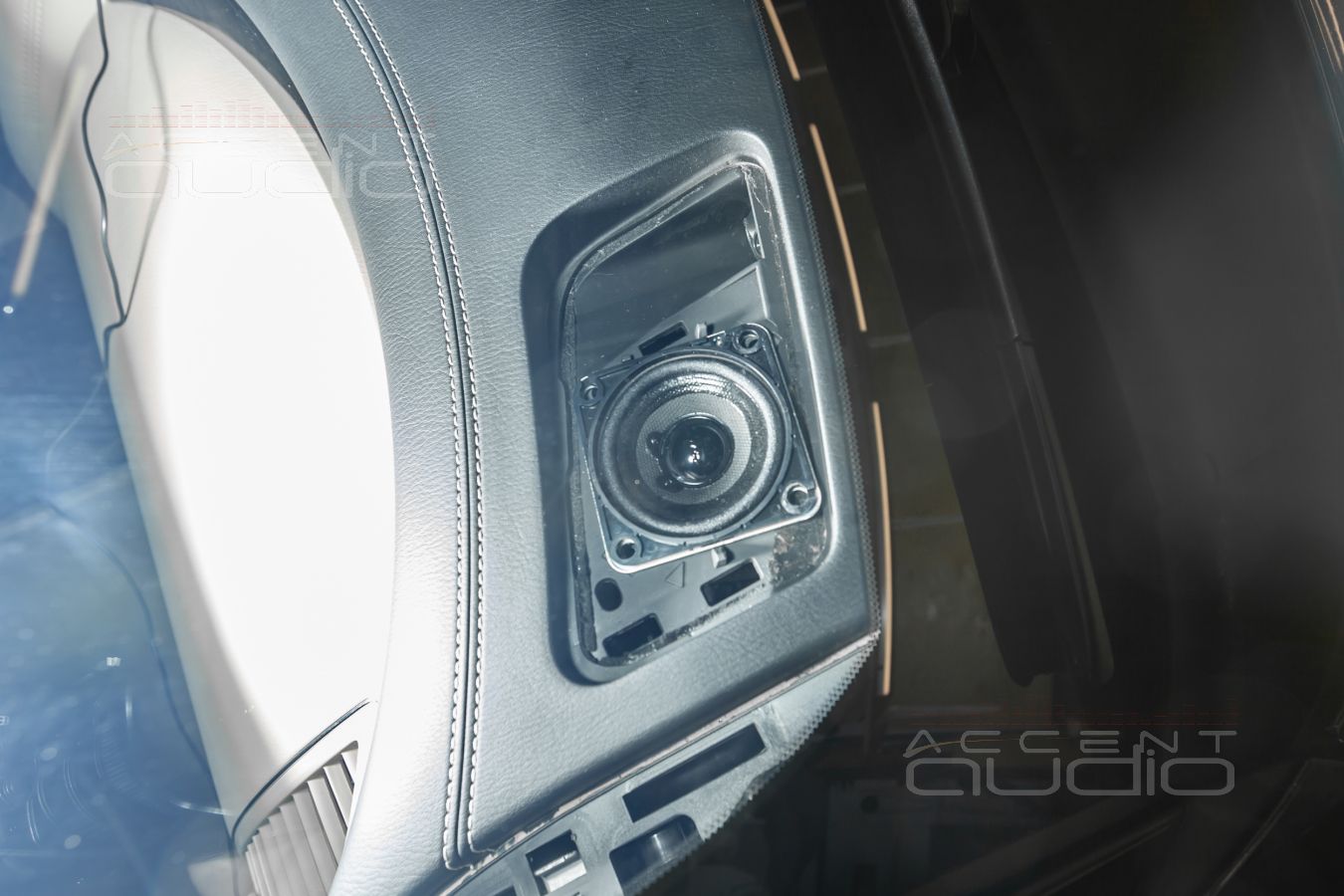 Установка акустики: установка среднечастотных Brax ML3 в торпеду Infiniti QX80