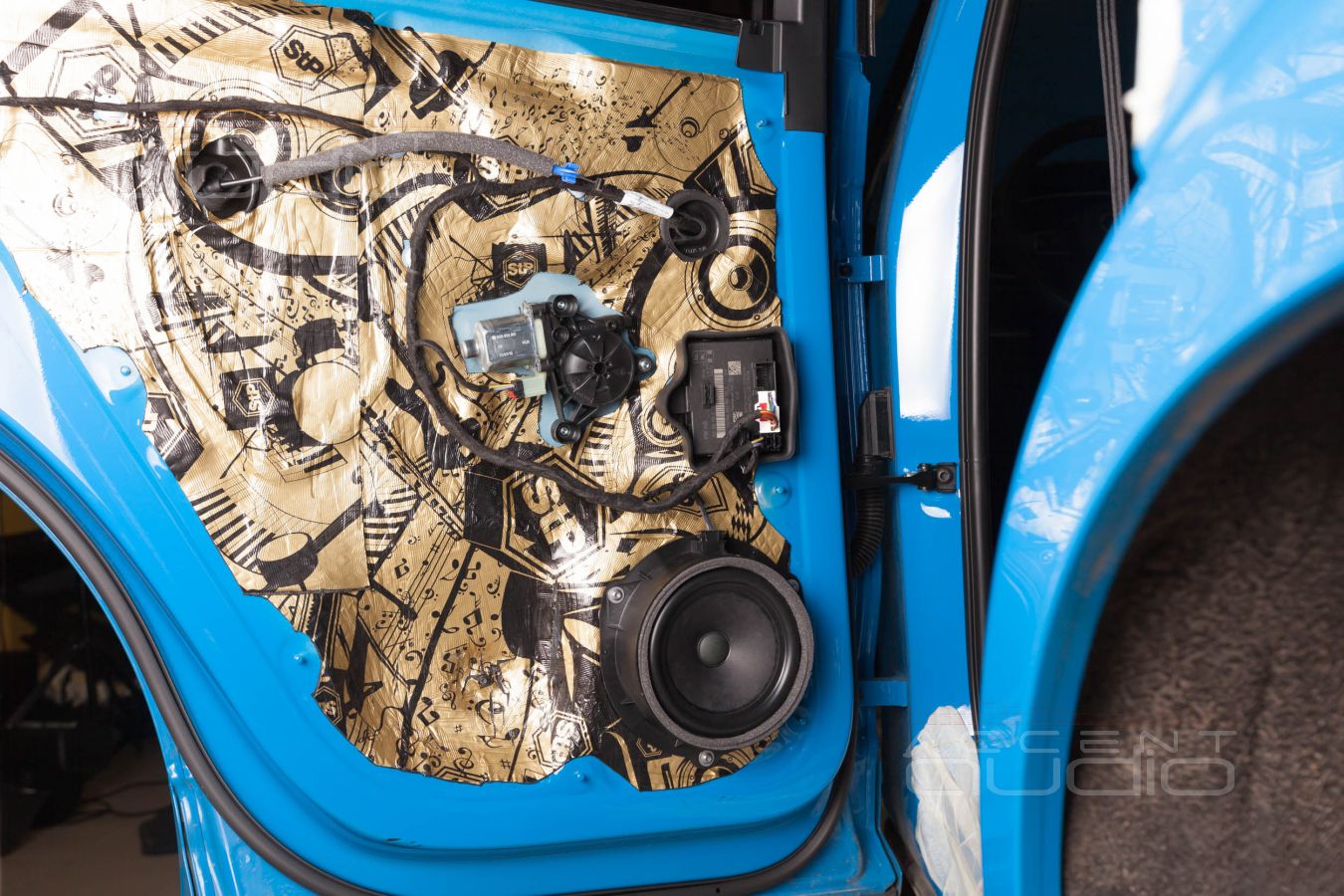 Шумоизоляция Audi Q3: если вы любите свой автомобиль