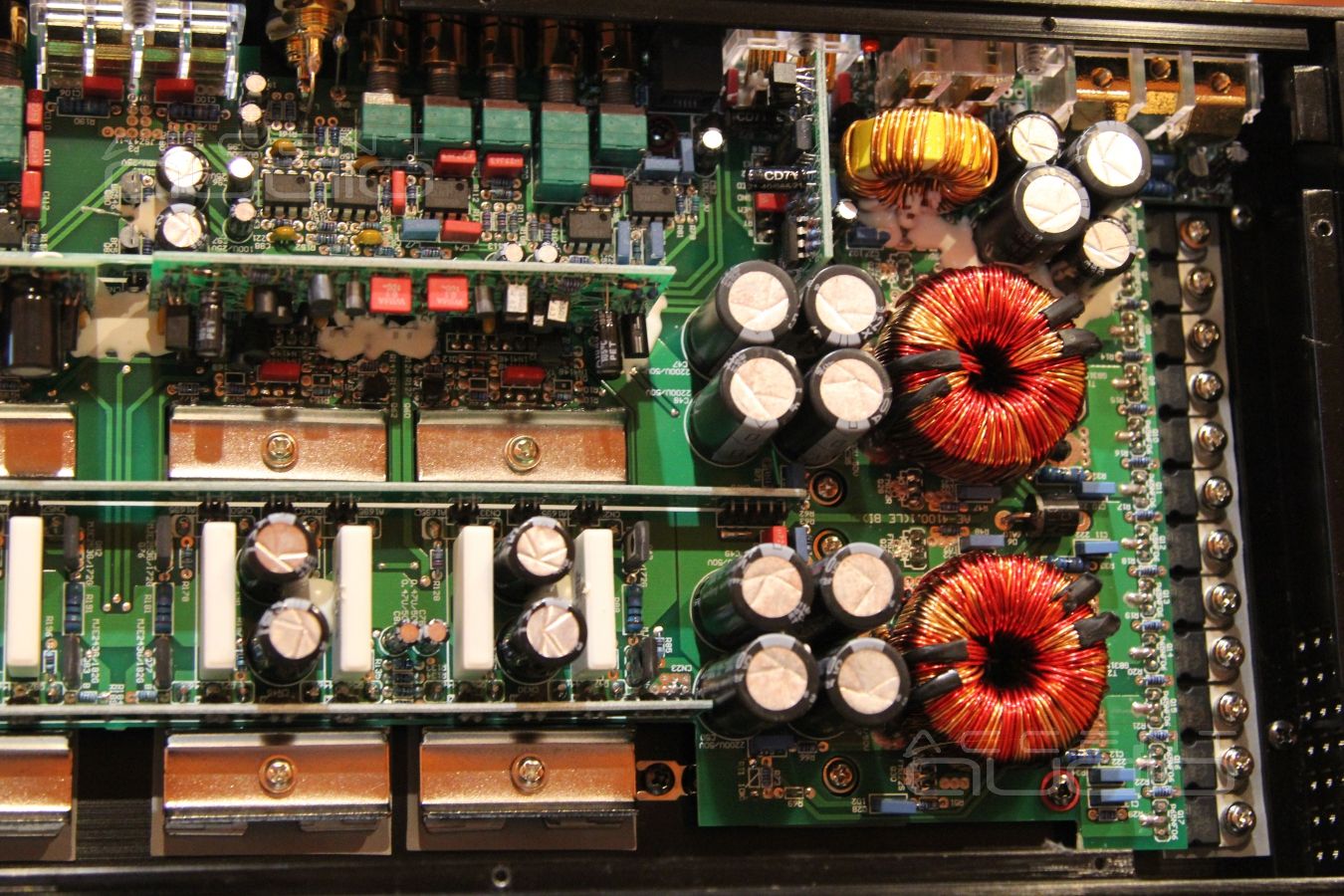 За что мы любим усилитель E.O.S AE-4100.1 ?