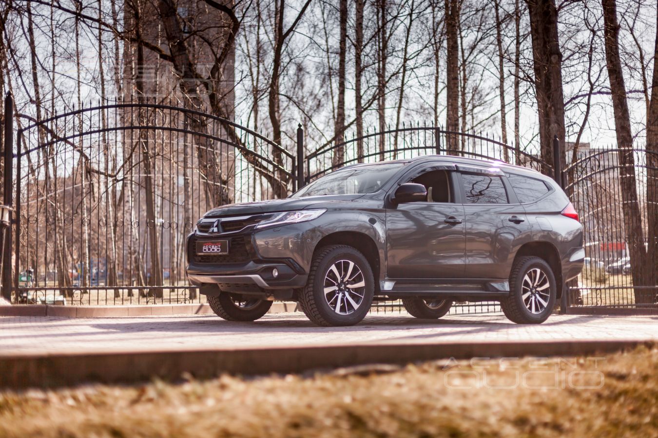 Шумоизоляция – обязательная процедура для Mitsubishi Pajero Sport