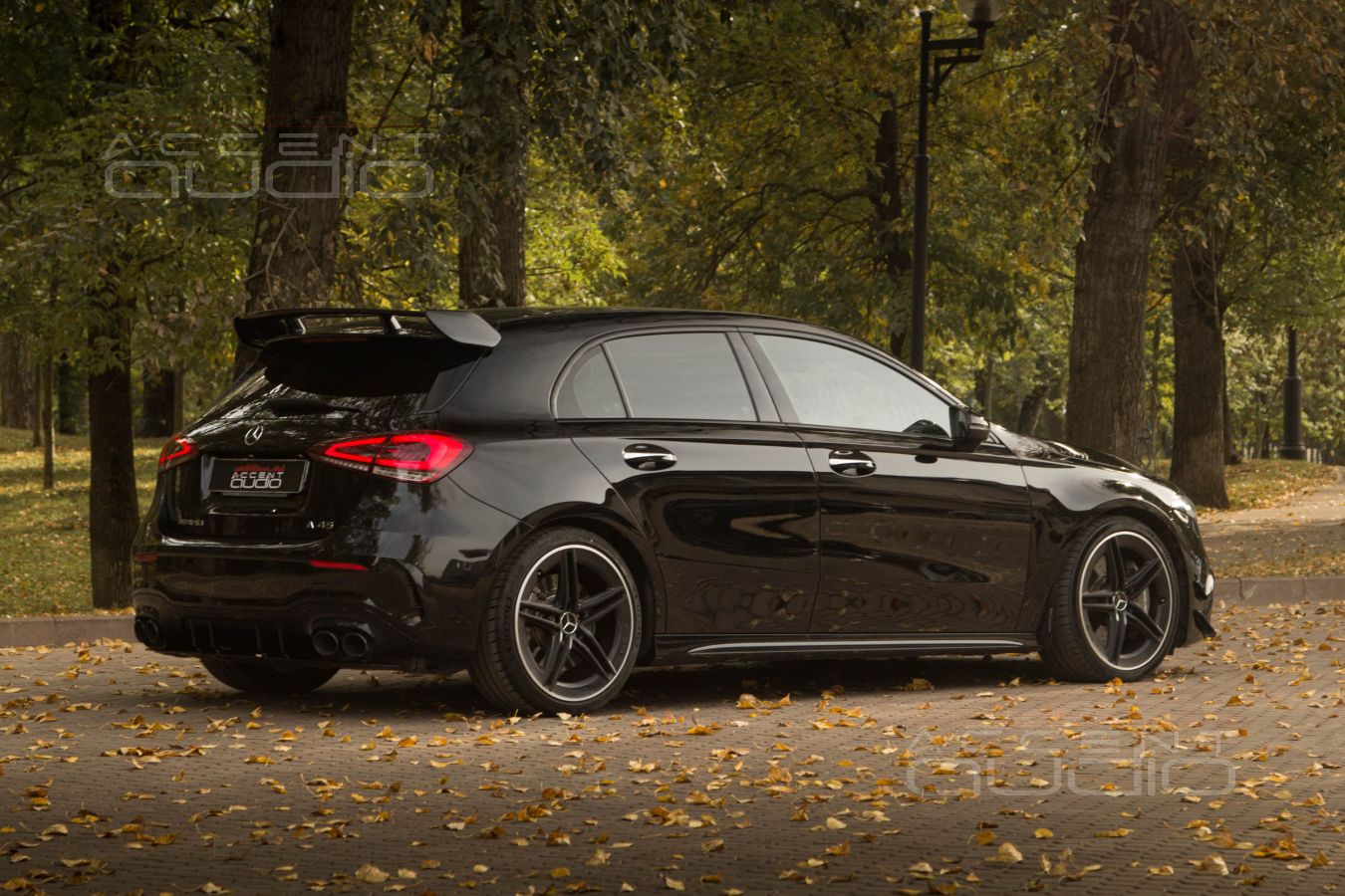 Бюджетная аудиосистема Accent-Audio 8 для Mercedes-Benz A 45