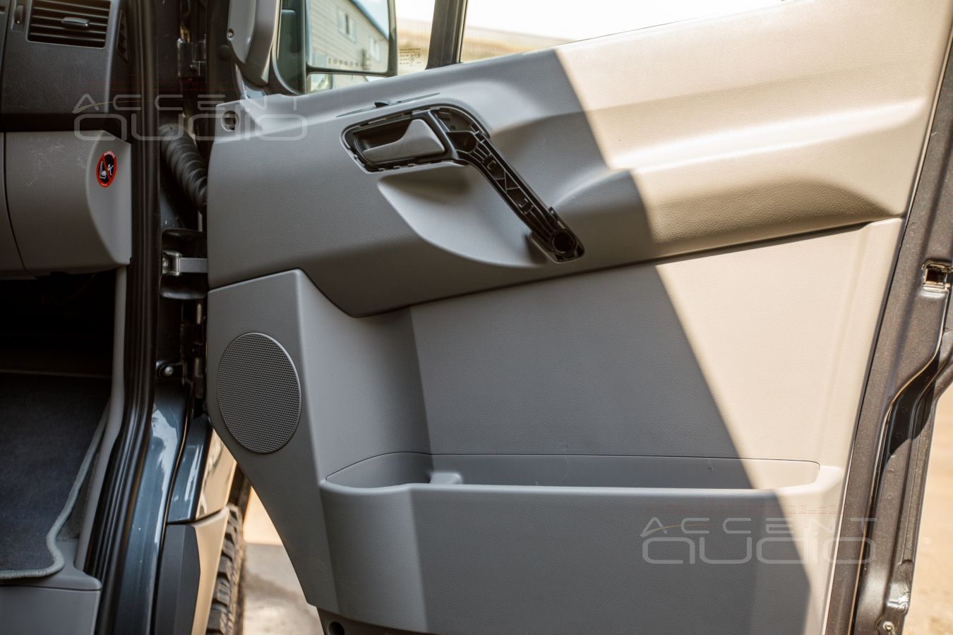 Техническое задание и проект аудиосистемы для кабины Mercedes-Benz Sprinter