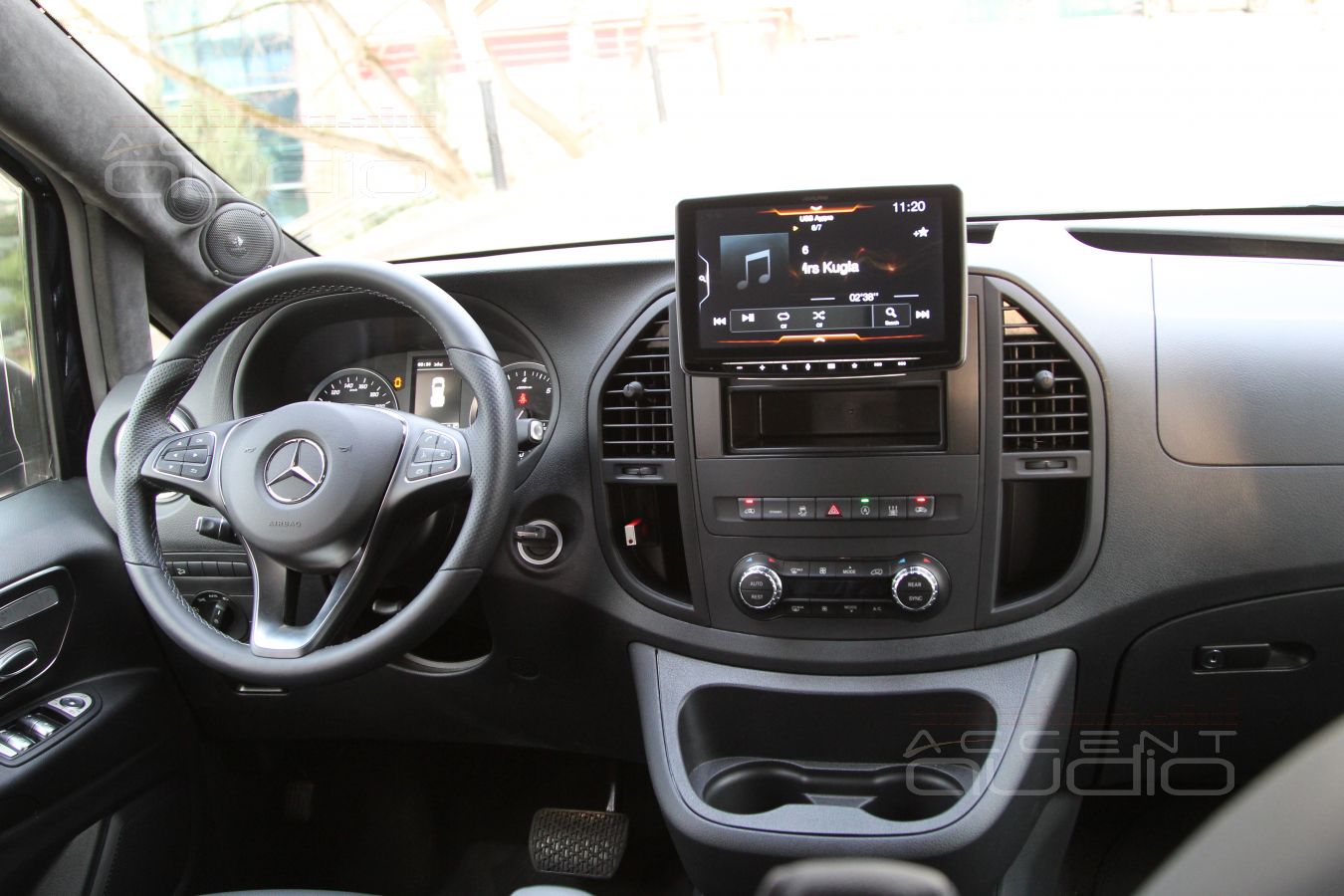 Новый Alpine iLX-F903D в Mercedes-Benz Vito Tourer