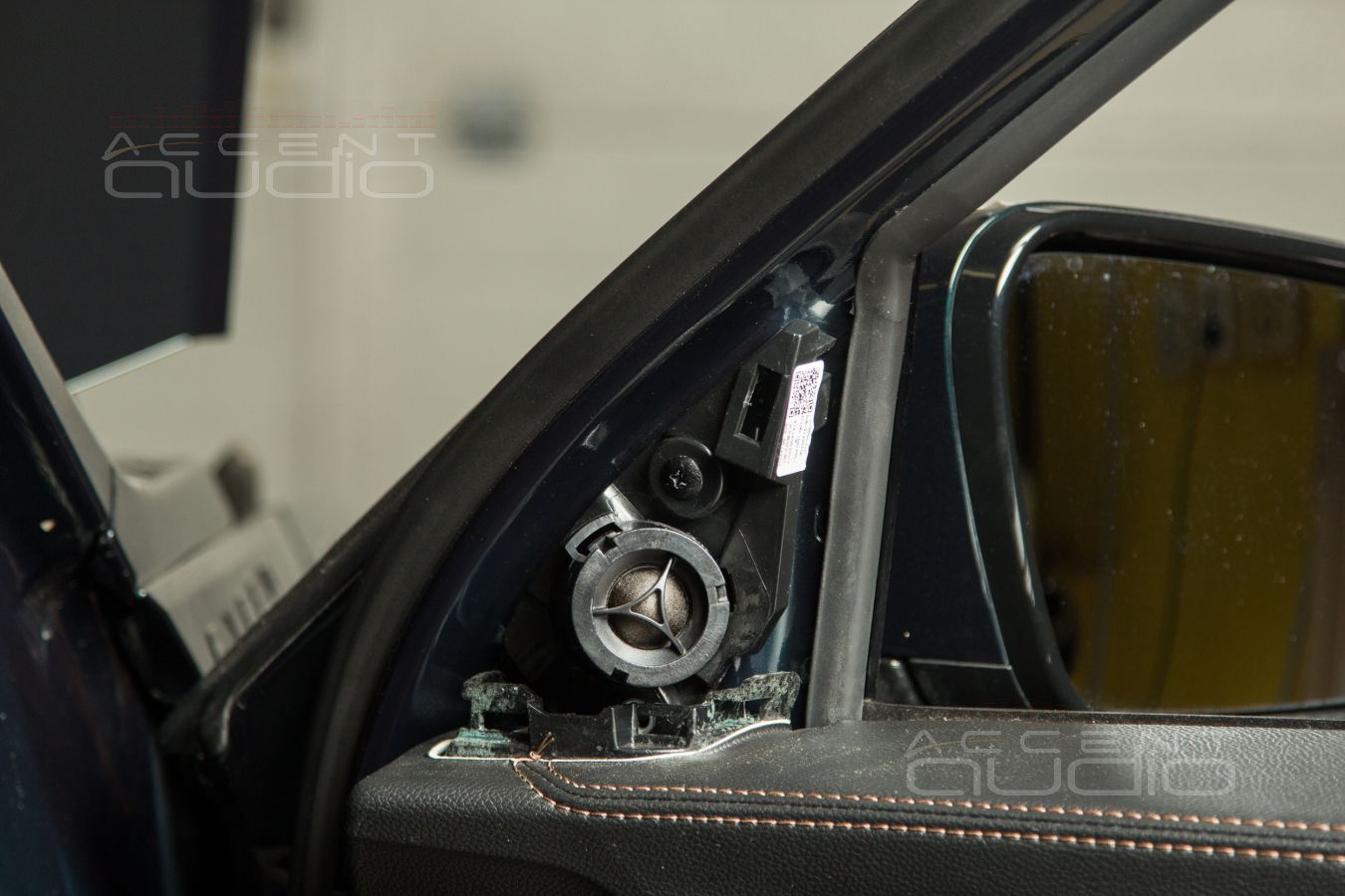 Невидимки: подиумы под твитеры Dego в Exeed