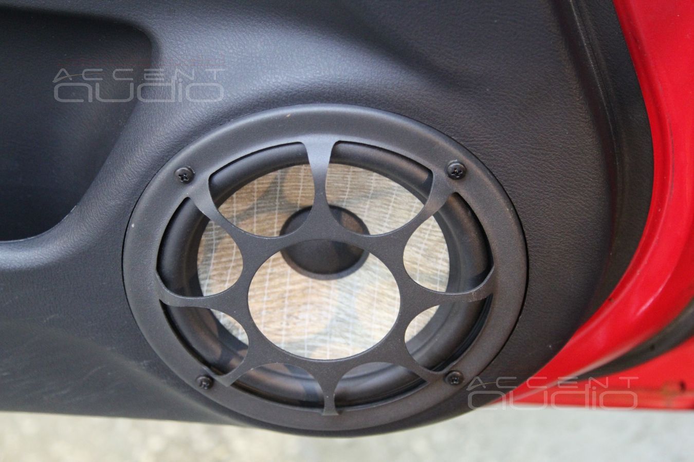 Установка акустики Focal Performance в Honda Accord 7