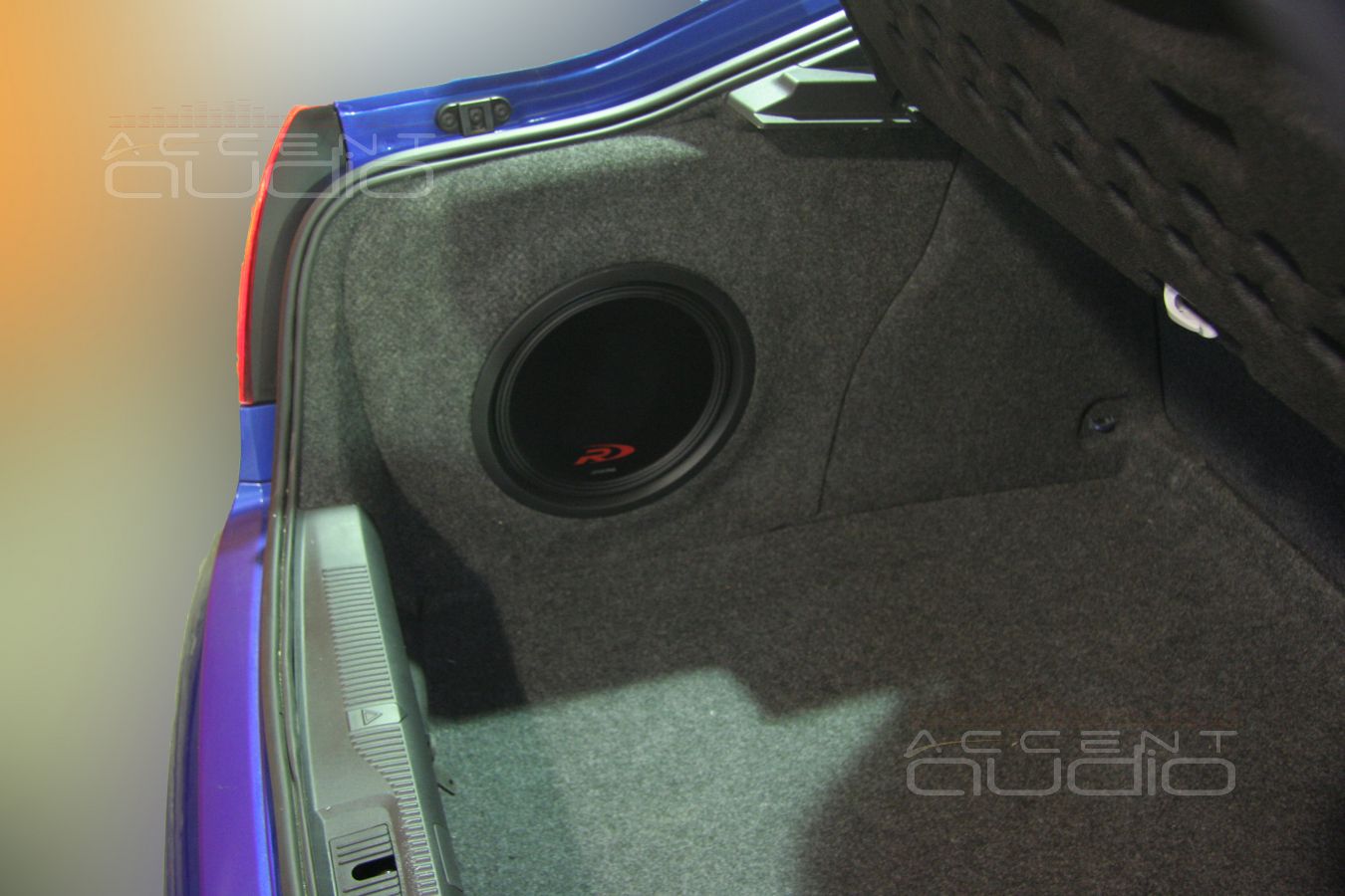 Установка сабвуфера в Skoda Octavia RS