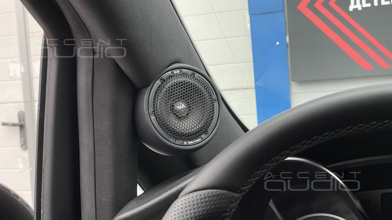 Широкополосное решение от Blam специально для Mercedes V-Class