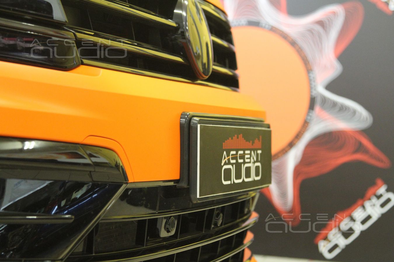 А как это все играет ?