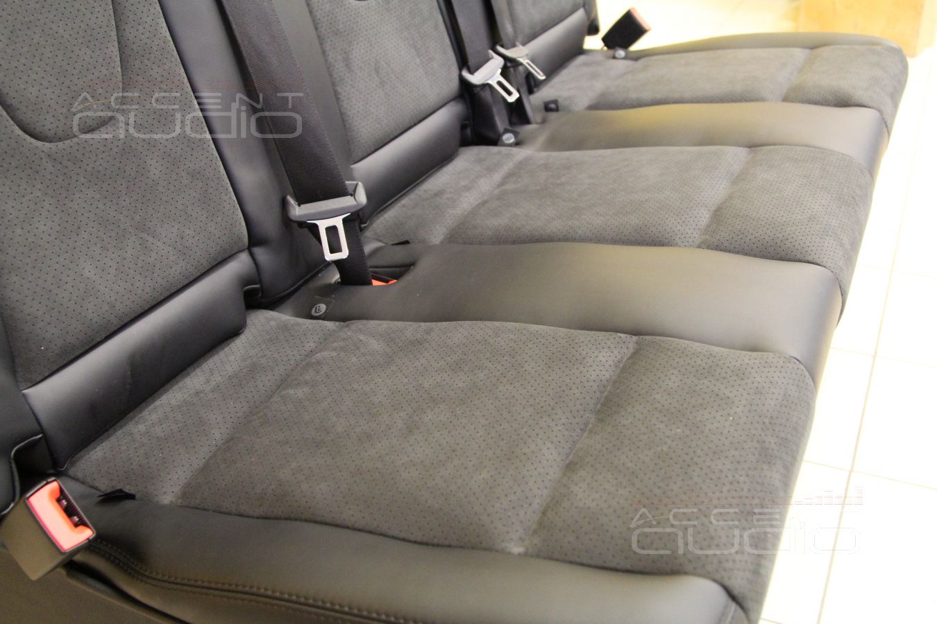 Перетяжка сидений – Alcantara 8230-9002S2