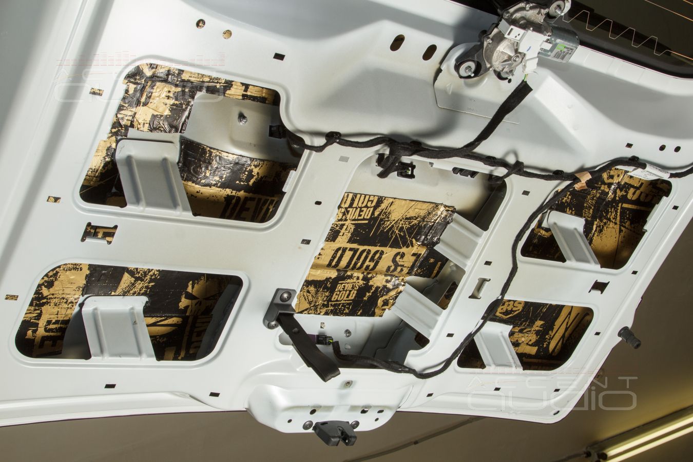 Полная шумоизоляция Opel Zafira Life лучшими материалами STP